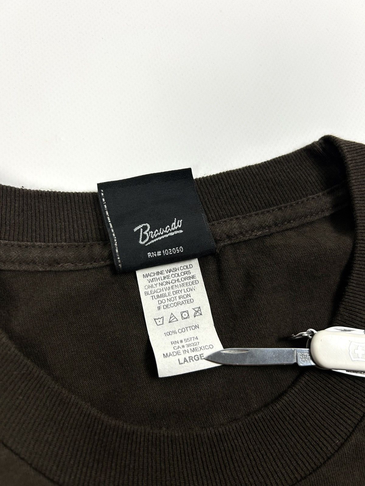Harley Davidson Vintage Harley Davidson Switzerland Lausanne Brown Tee L Size US L / EU 52-54 / 3 - 10 Thumbnail