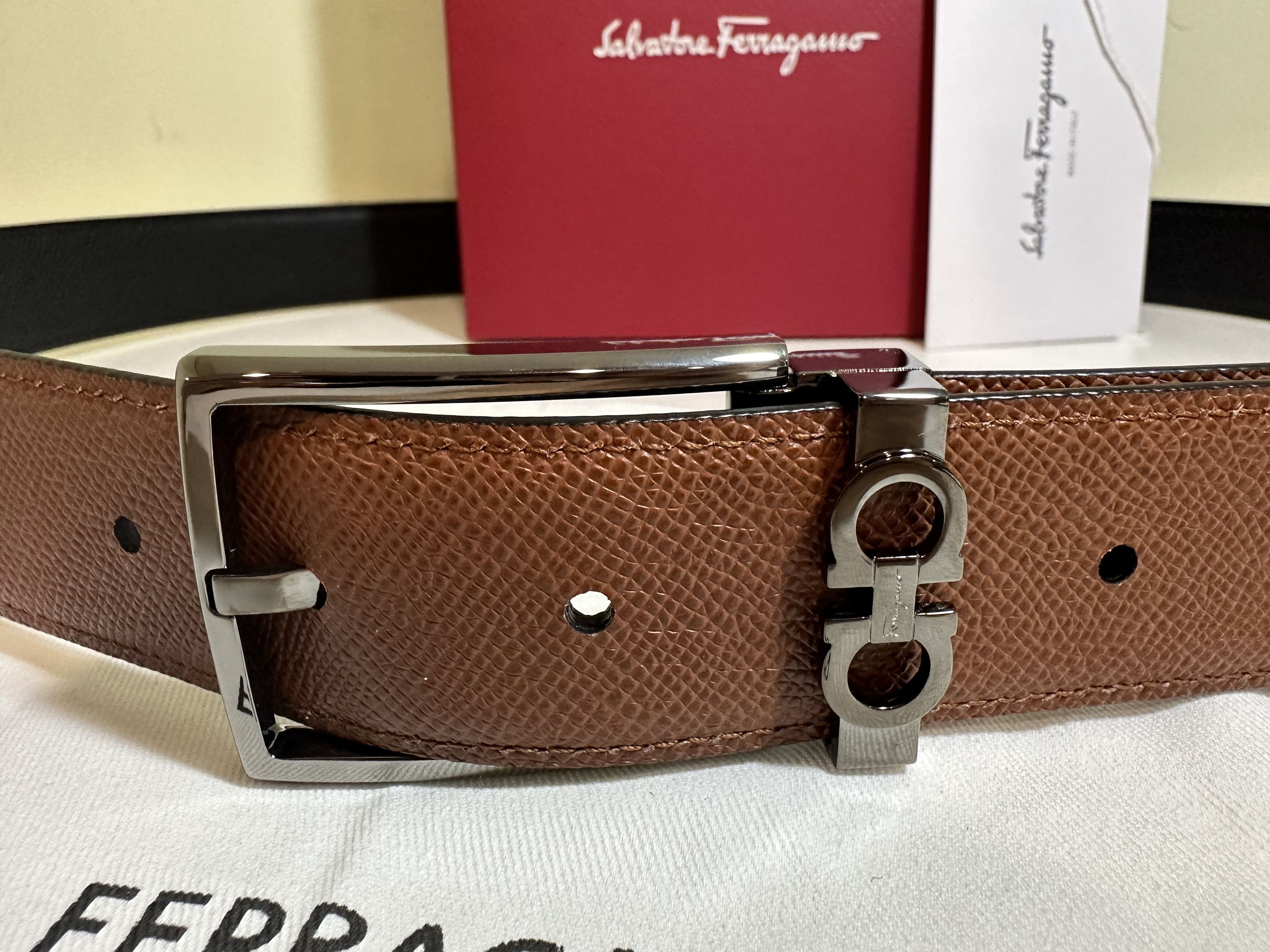 Salvatore Ferragamo Reversible Radica/Nero Leather Salvatore Ferragamo Belt Size 32 - 2 Thumbnail