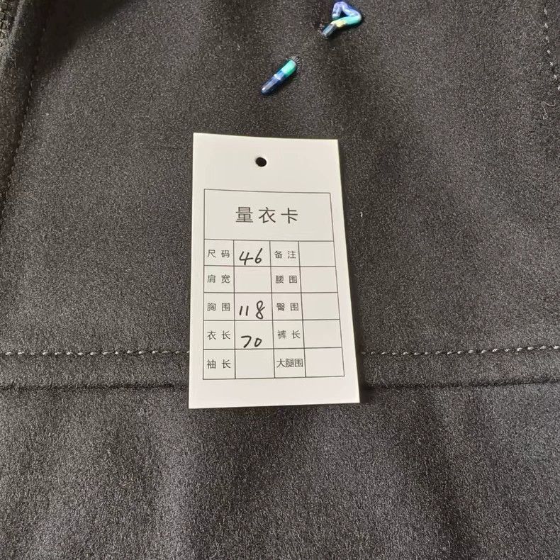 Louis Vuitton Louis Vuitton Embossed logo pin fleece jacket Size US S / EU 44-46 / 1 - 6 Thumbnail