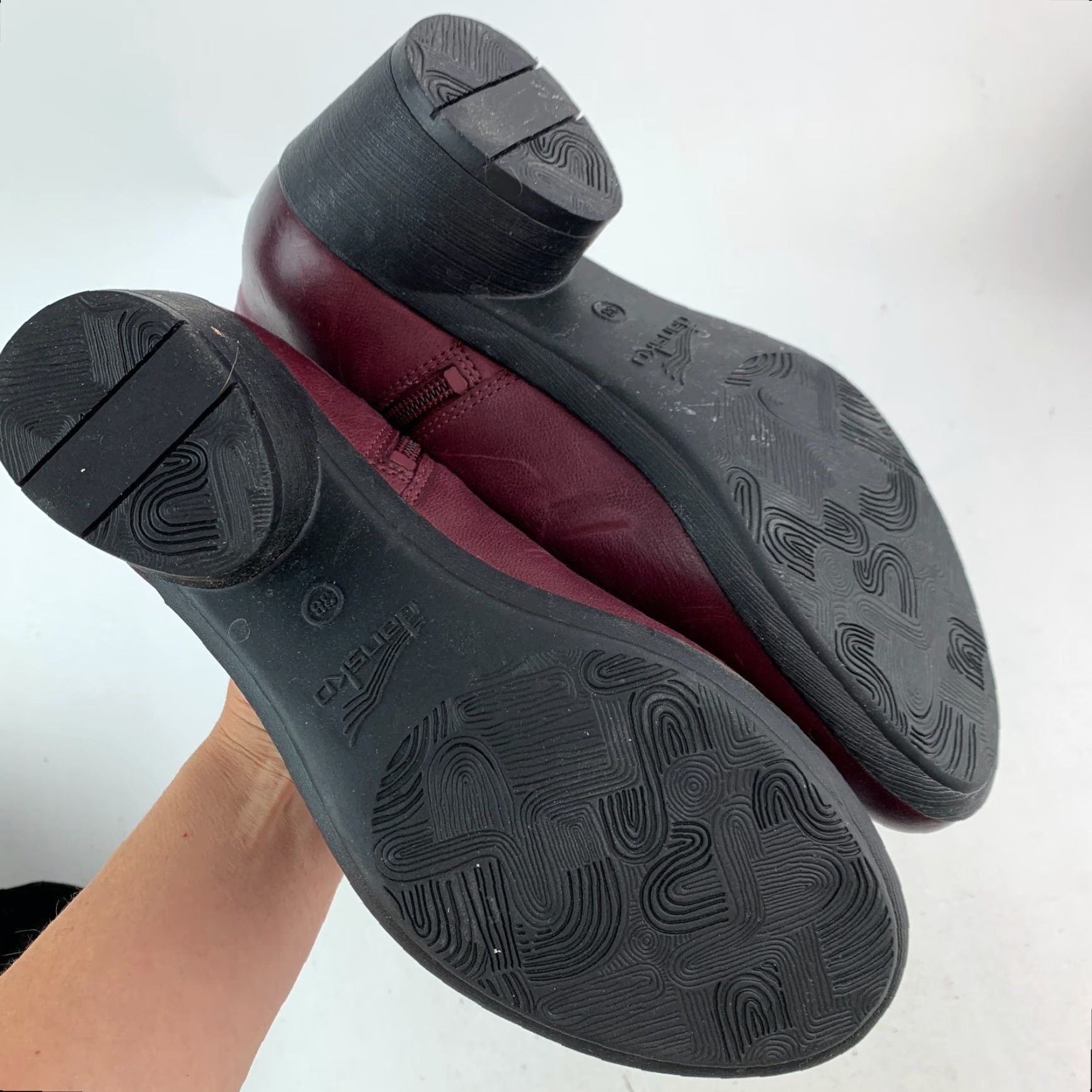Dansko Dansko Raina Homme Bootie Leather Ankle Boots Red Leather Mid 2-2.9in EU 38 US 7.5-8 Womens Size US 8 / IT 38 - 7 Thumbnail