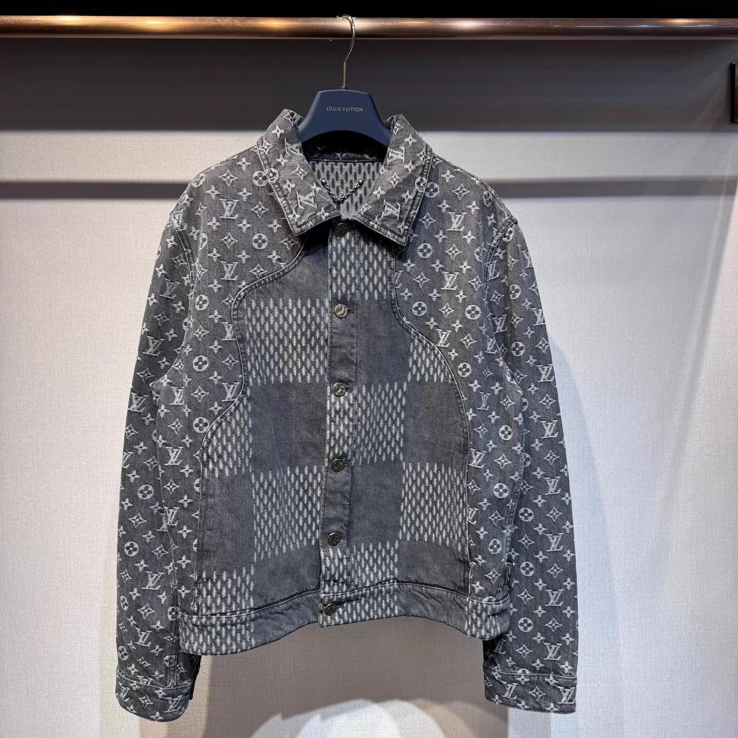 Louis Vuitton Louis Vuitton x Nigo Denim Jacket Gray 48 Size US M / EU 48-50 / 2 - 1 Thumbnail