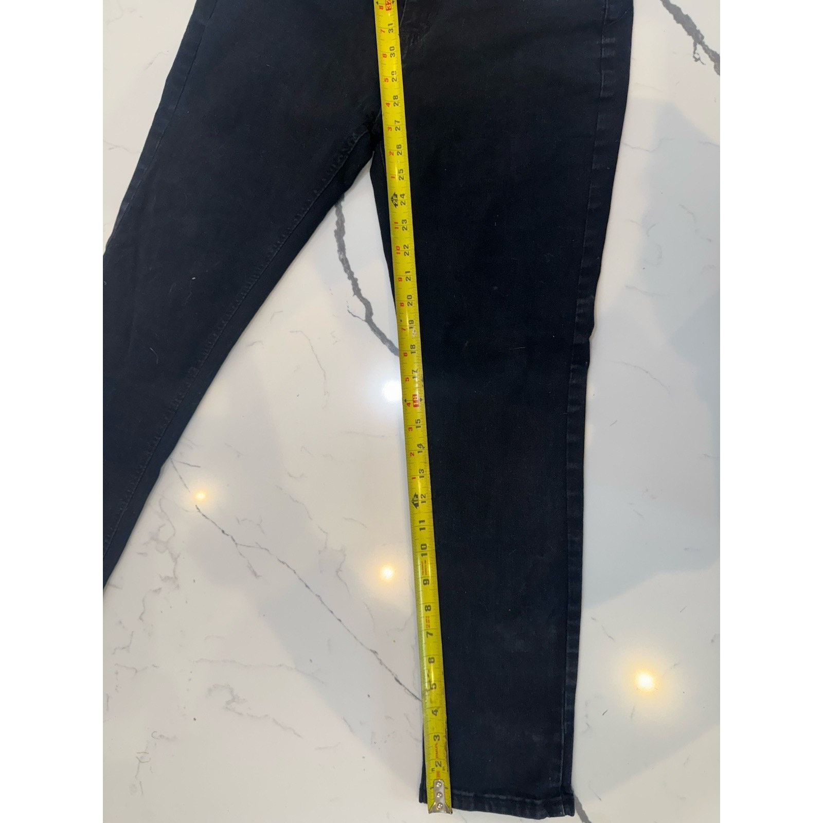 Other Red Button Black Skinny Jeans Women Juniors Size 11/30 Denim Size 32" / US 10 / IT 46 - 8 Thumbnail