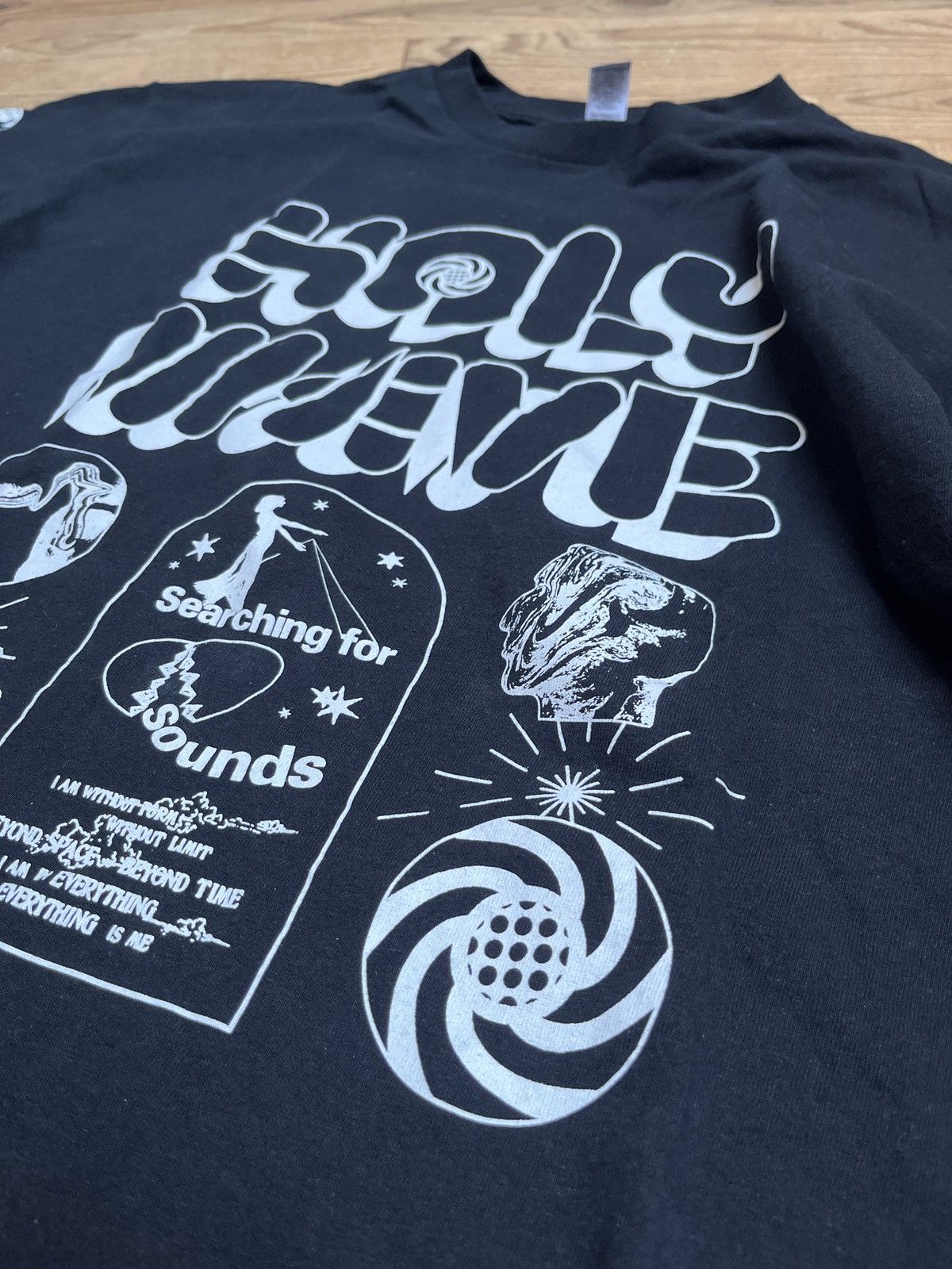 Band Tees Holy Wave band Egg long sleeve tee Size US L / EU 52-54 / 3 - 5 Thumbnail