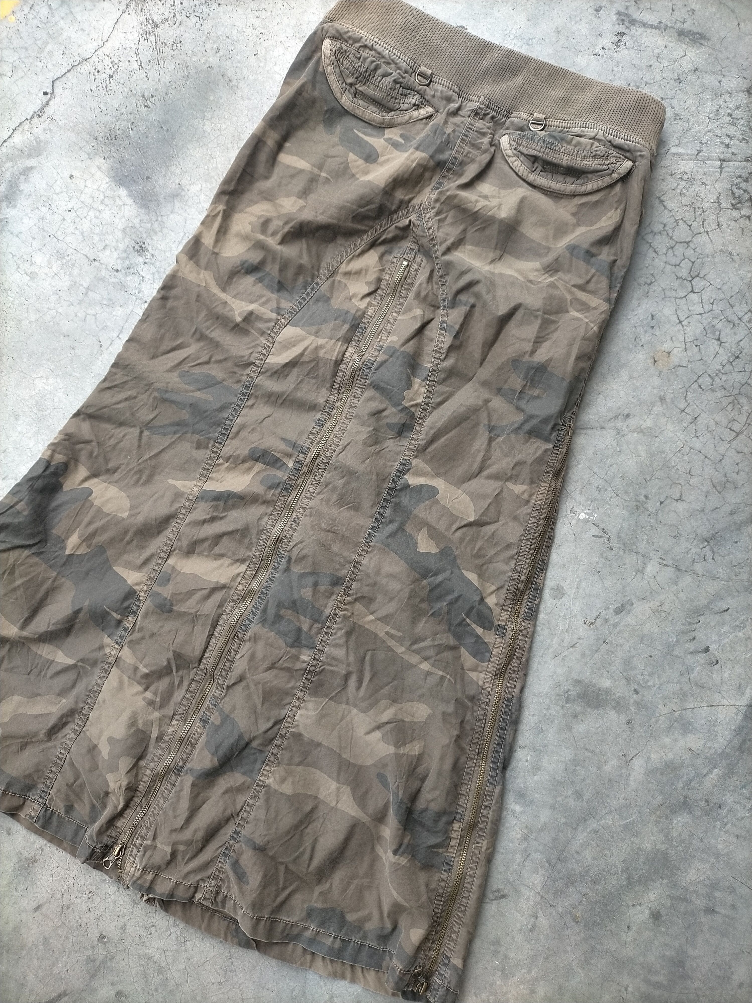 GOA Vintage Goa Multi Zipper Camo Skirts Size 31" - 5 Thumbnail
