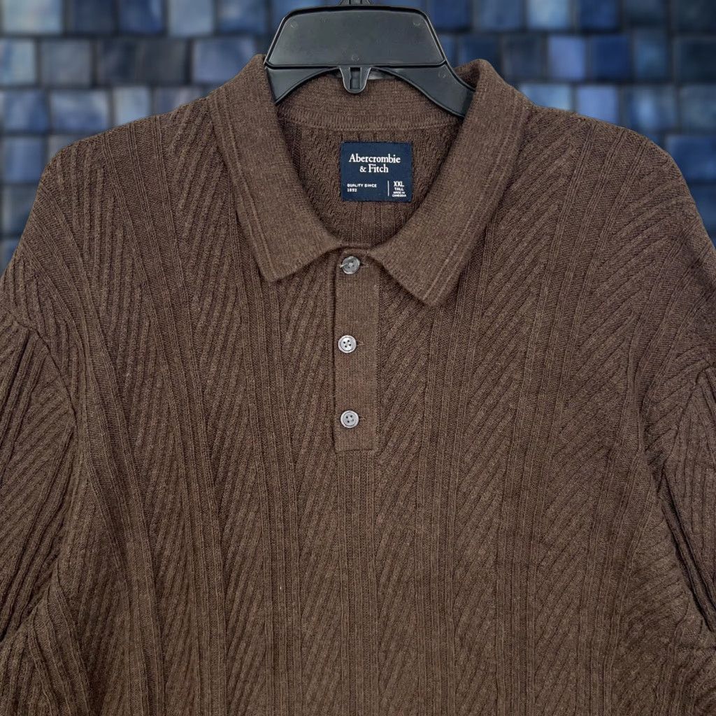 Abercrombie & Fitch Abercrombie & Fitch Sweater Mens XXL Tall Brown Polo Collared Knit Polo Collar Pullover Button Knit Casual Preppy Mens Size US XXL / EU 58 / 5 - 1 Thumbnail