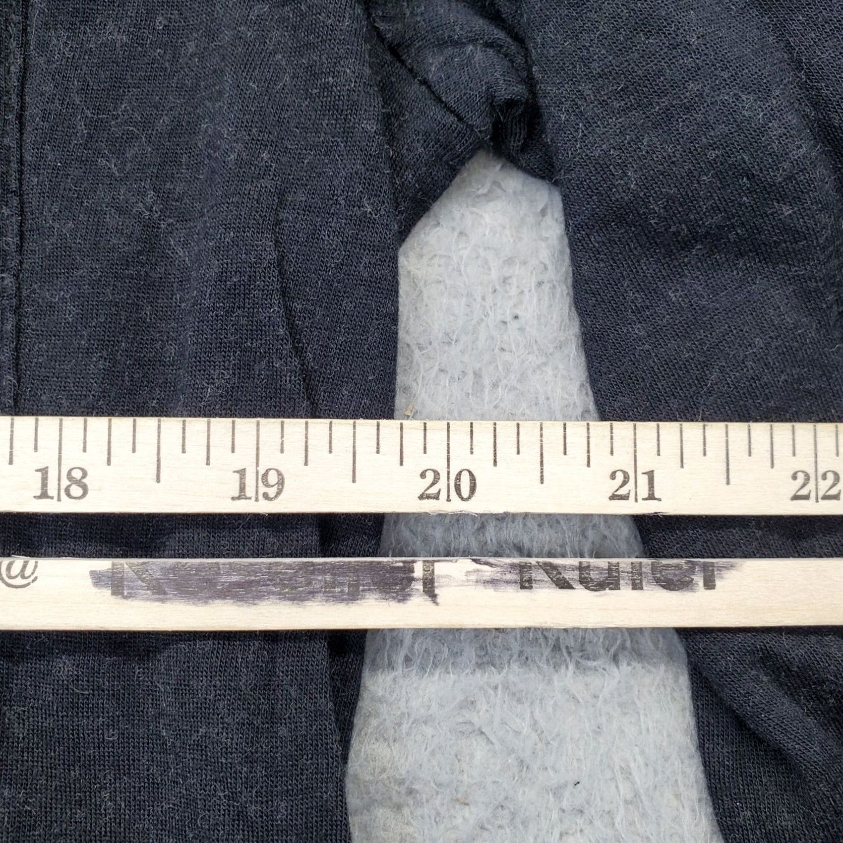 Hugo Boss Hugo Boss Shirt Mens L Black V-Neck Long Sleeve Pocket Pullover Size US L / EU 52-54 / 3 - 5 Thumbnail