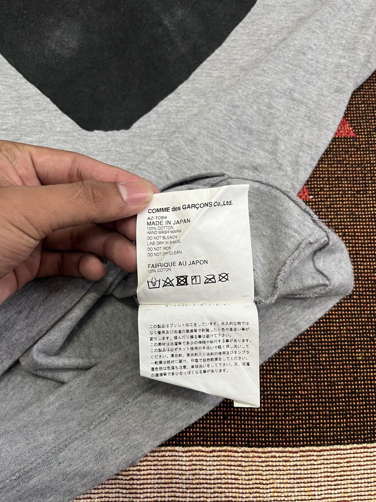 Comme des Garcons PLAY 🇯🇵Comme des Garçons (CDG) PLAY Tee🇯🇵 Size US M / EU 48-50 / 2 - 7 Thumbnail