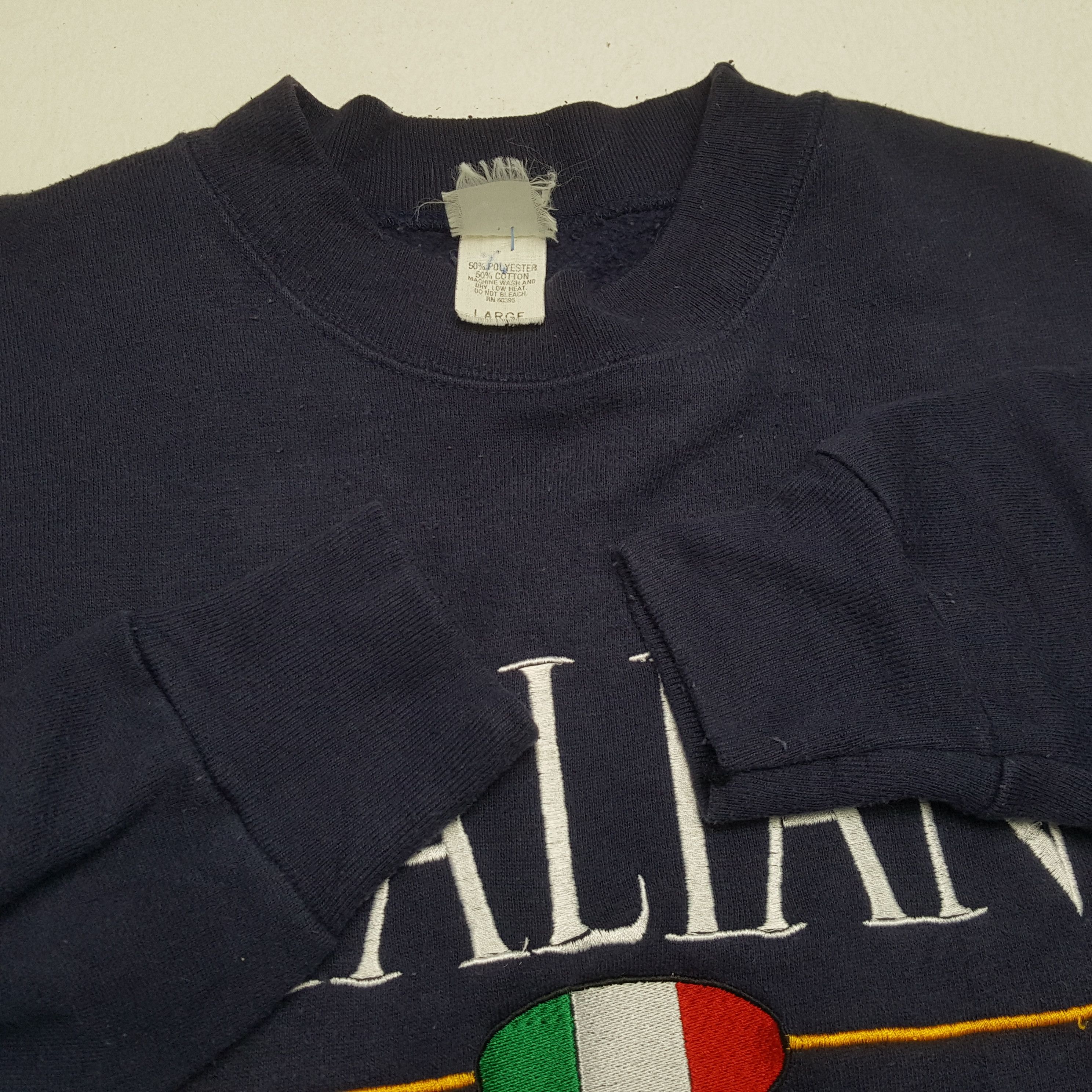 Vintage ITALIAN PRIDE Embroidery Design Vintage Sweatshirt Size US S / EU 44-46 / 1 - 7 Thumbnail