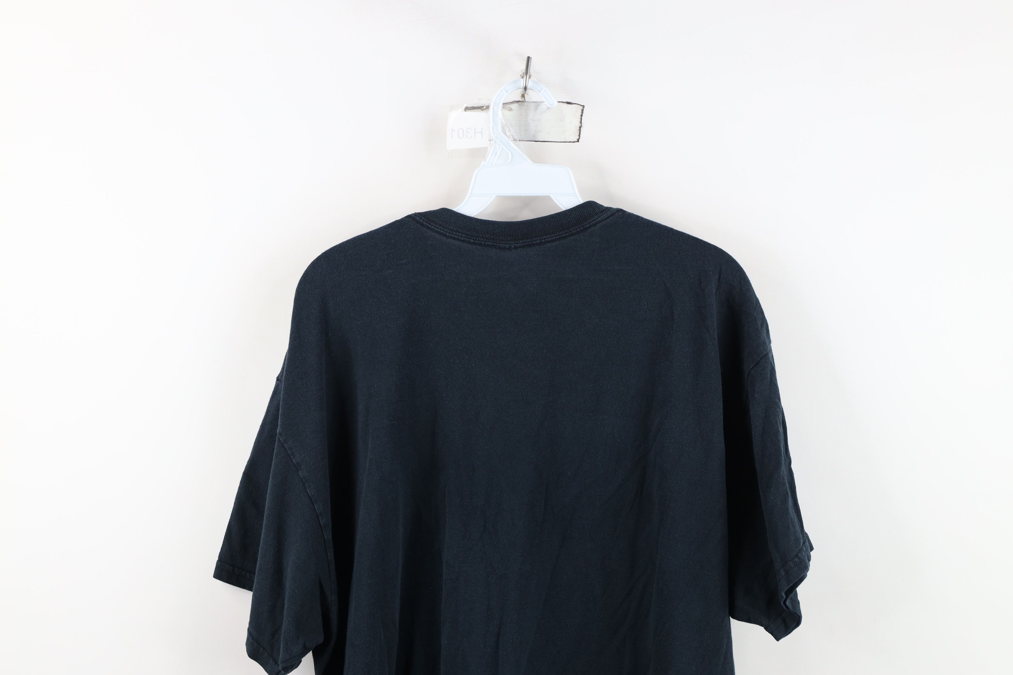 Vintage Vintage Y2K Streetwear Showgirls Strip Club T-Shirt Black Size US XL / EU 56 / 4 - 13 Thumbnail