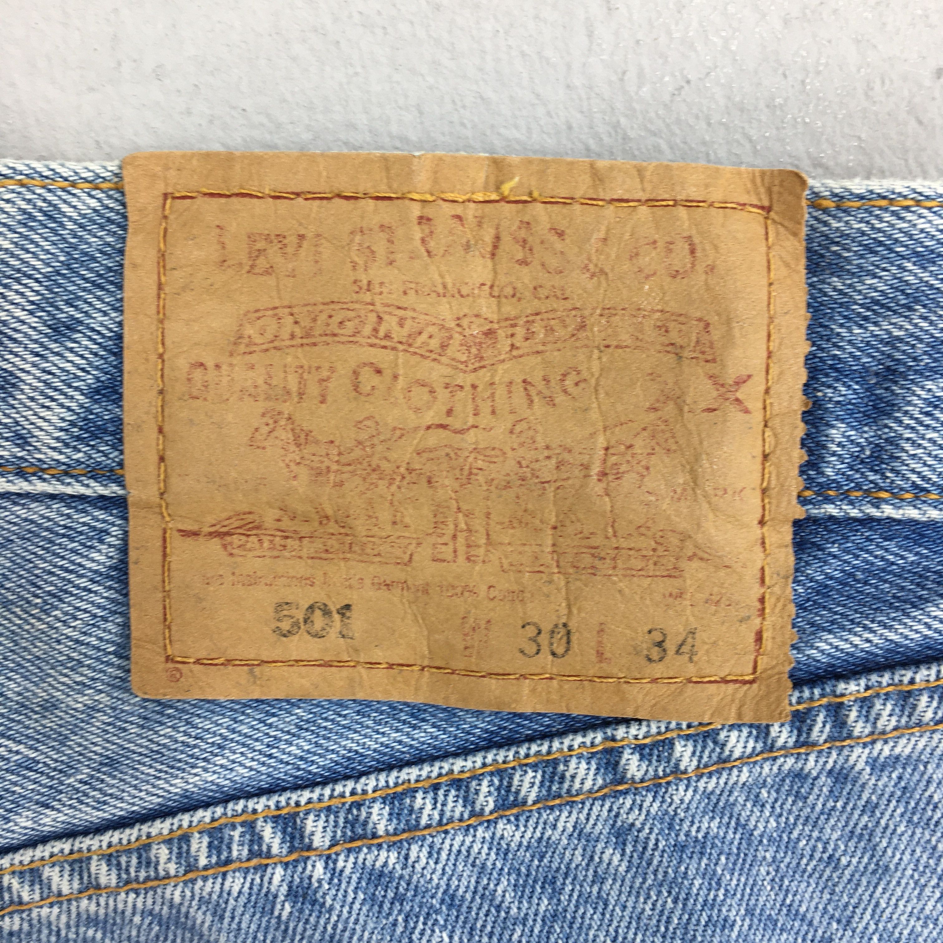 Levi's Size 28x28 Vintage 90s Levi's 501 Faded Blue Jeans S1827 Size US 28 / EU 44 - 12 Thumbnail