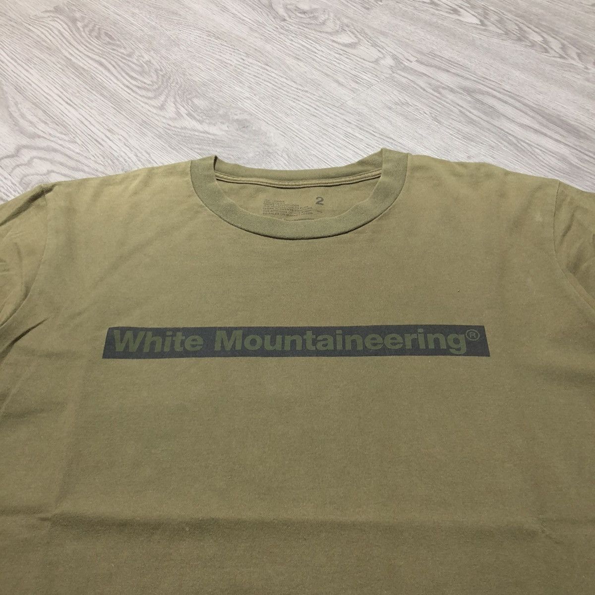 White Mountaineering 🇯🇵 White Mountaineering Logo Box T-shirt Green Army Size US L / EU 52-54 / 3 - 4 Thumbnail