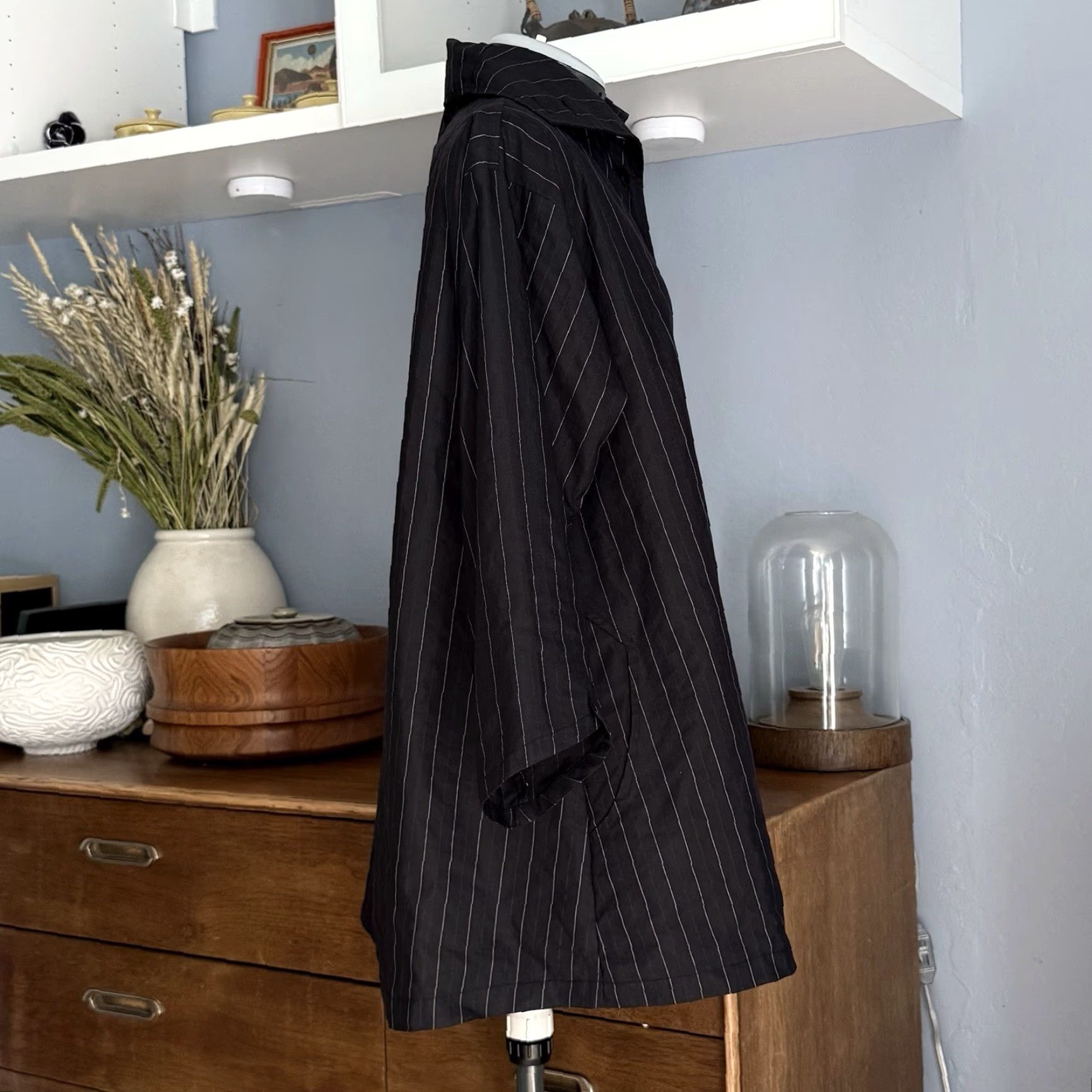 Vintage VINTAGE Blanque Jacket Sliver Metallic Pinstriped Cotton Blend Lagenlook Size 1 Women Button Front Pockets Oversized Black Autumn Spring Summer Winter Size XS / US 0-2 / IT 36-38 - 5 Thumbnail