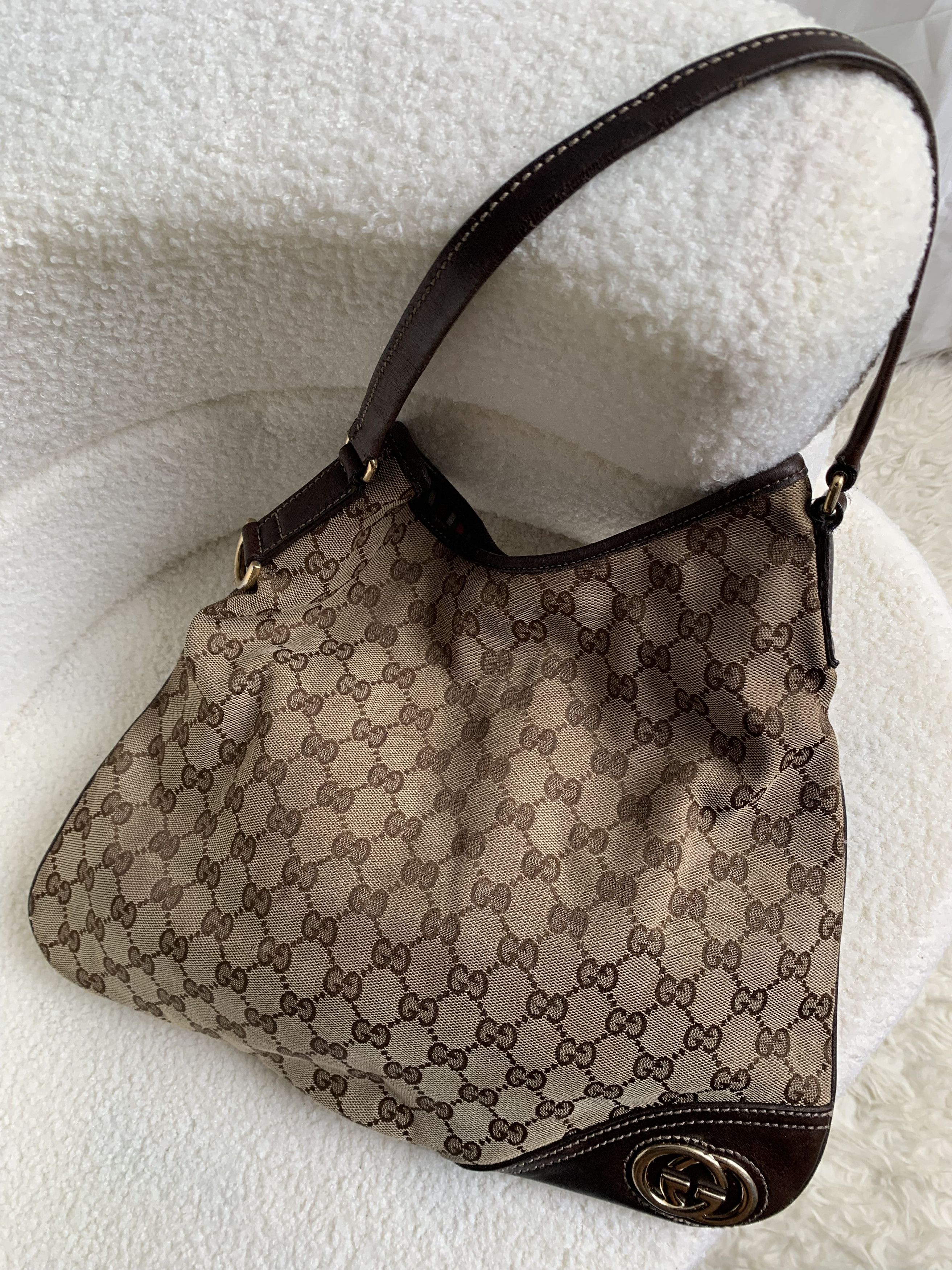 Gucci Authentic Gucci GG britt Hobo Shoulder Bag Size ONE SIZE - 1 Thumbnail