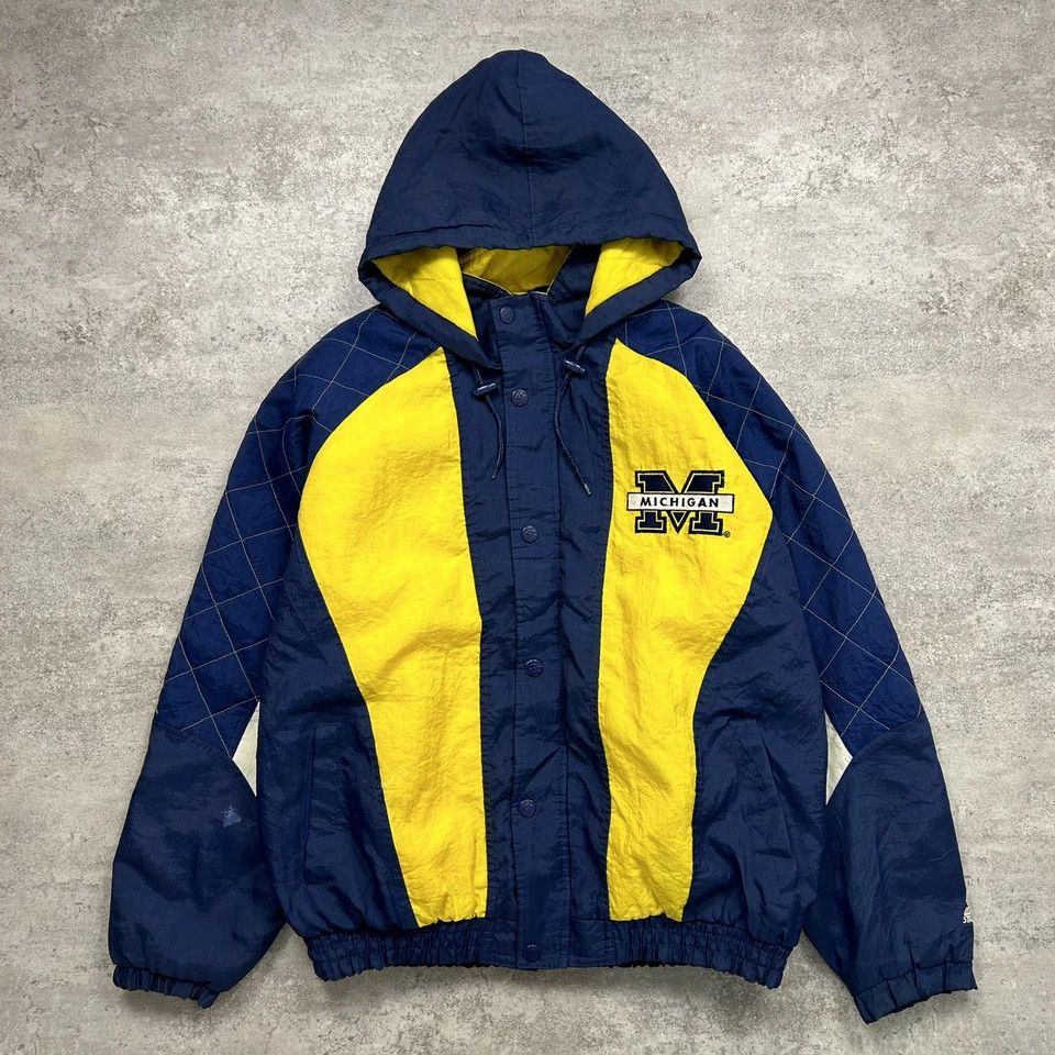 NCAA × Starter × Vintage RARE MICHIGAN WOLVERINES STARTER PUFFER JACKET HOODIE SIZE L Size US L / EU 52-54 / 3 - 2 Thumbnail
