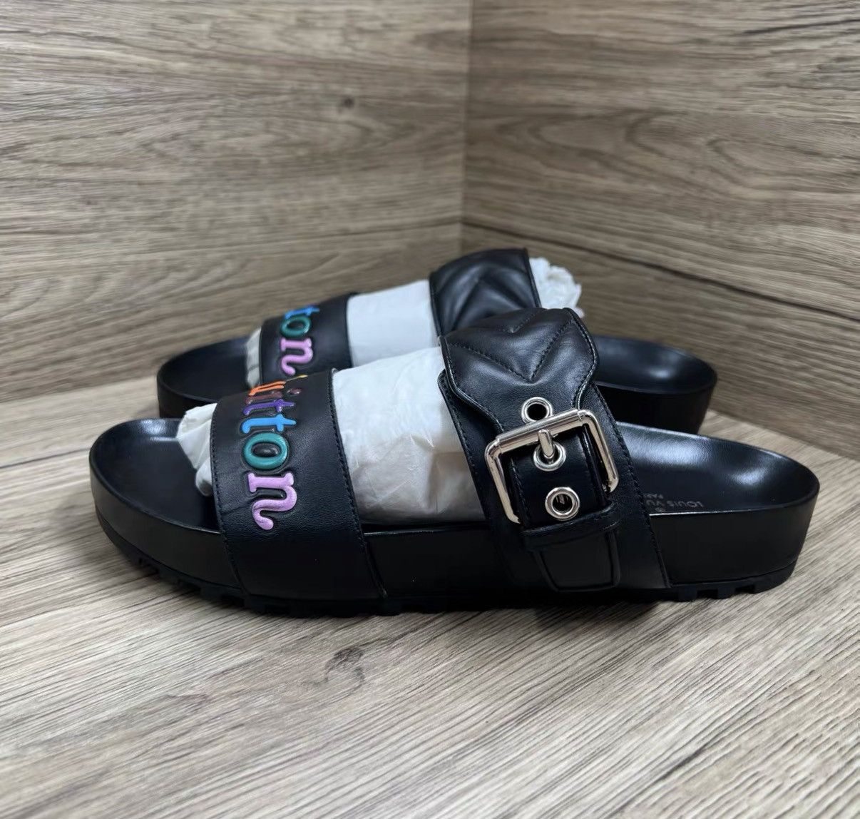 Louis Vuitton Louis Vuitton Bom Dia Black Rainbow Logo Slides J41 Size US 8 / IT 38 - 1 Thumbnail