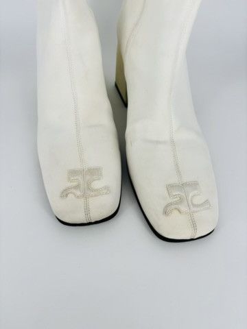 Courreges Courrèges White Leather Ankle Boots – US 6.5 Size US 6.5 / IT 36.5 - 2 Thumbnail