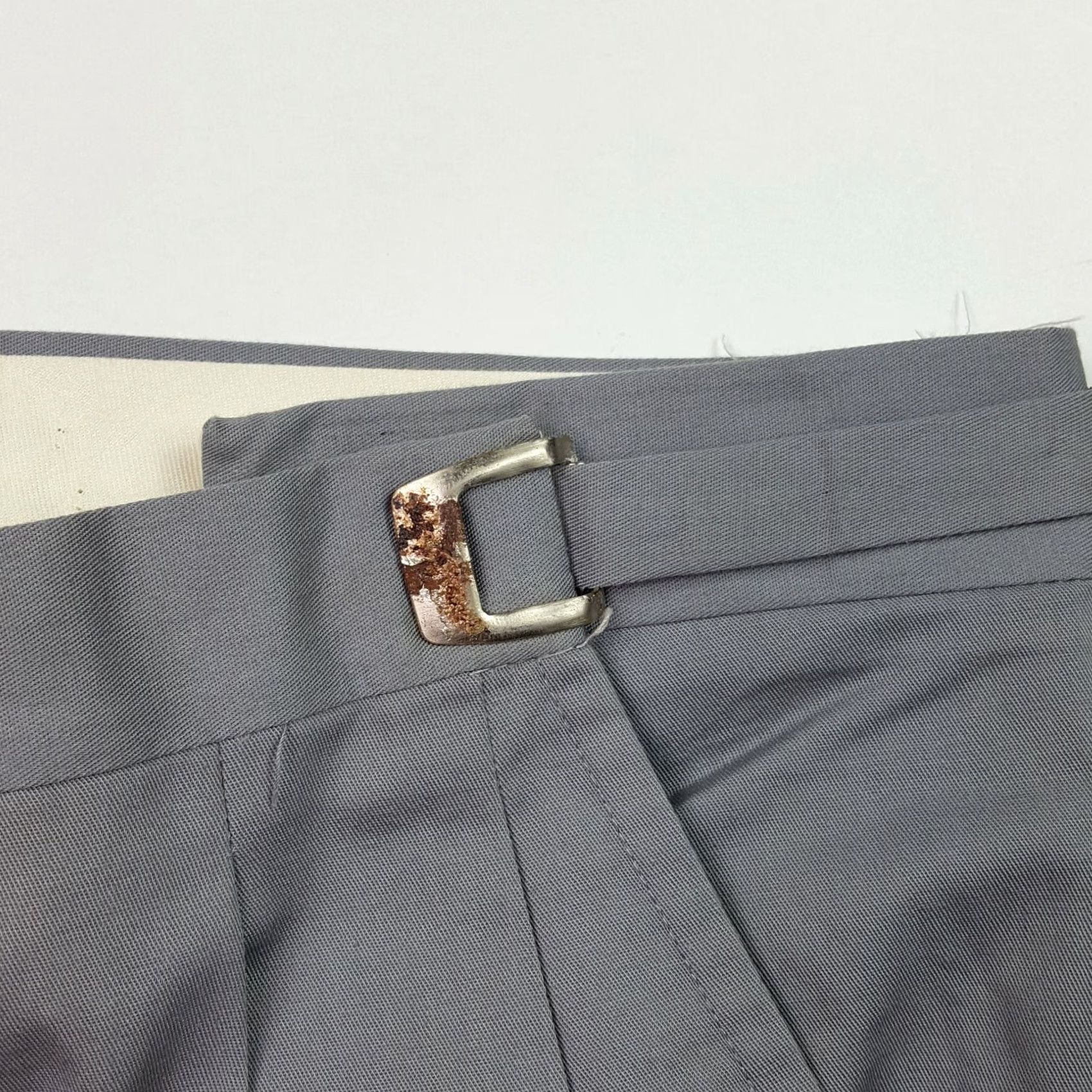 Vintage VINTAGE Vecci Golf Pants Gray Pleated Straight Leg 40x27 Mens Pants Regular Size 40x27 Gray 80s Retro Sports Size US 40 / EU 56 - 4 Thumbnail