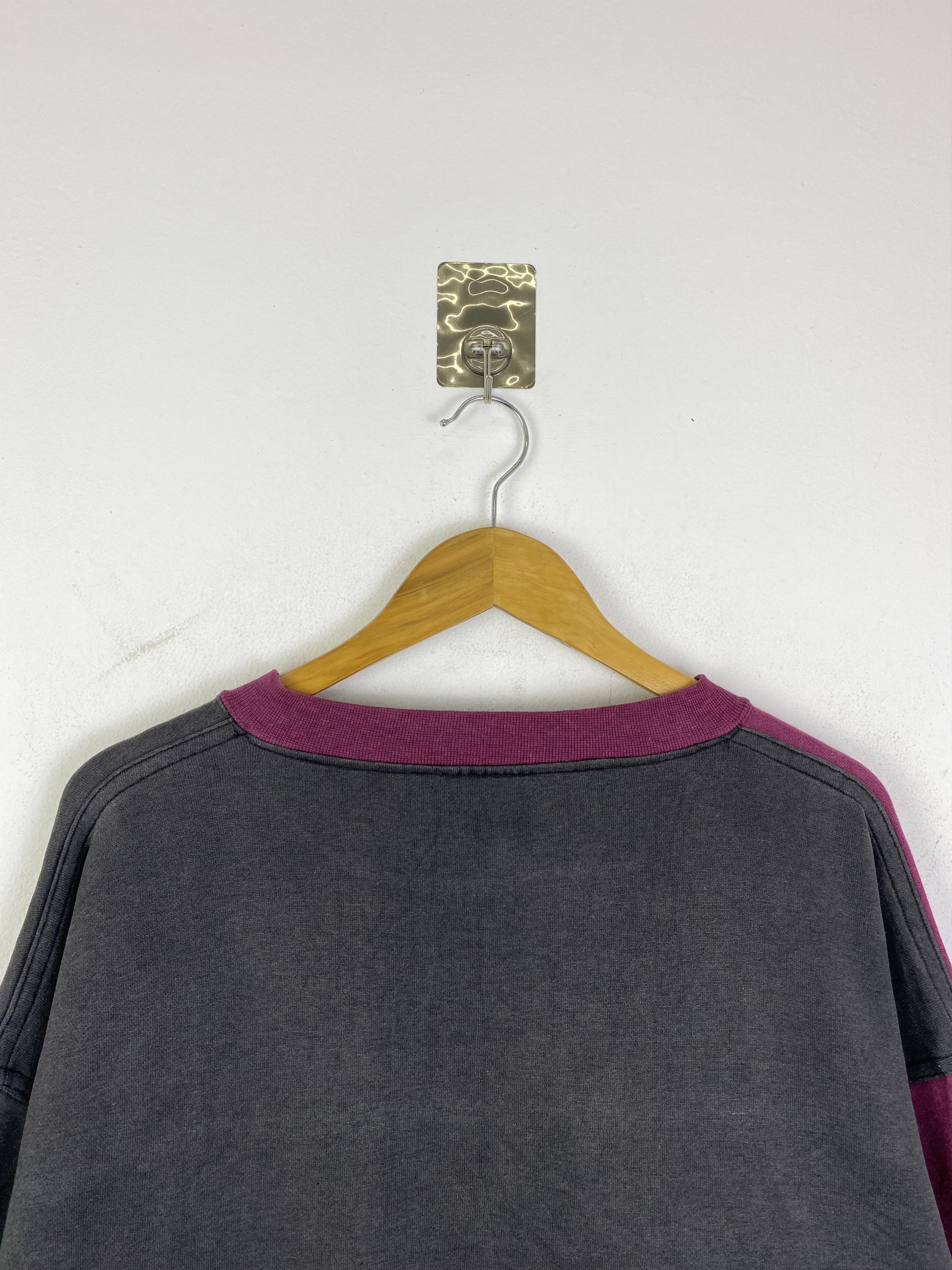 Vintage Vintage Hilton Wording Pullover Sweatshirt SH0251 Size US XXL / EU 58 / 5 - 4 Thumbnail