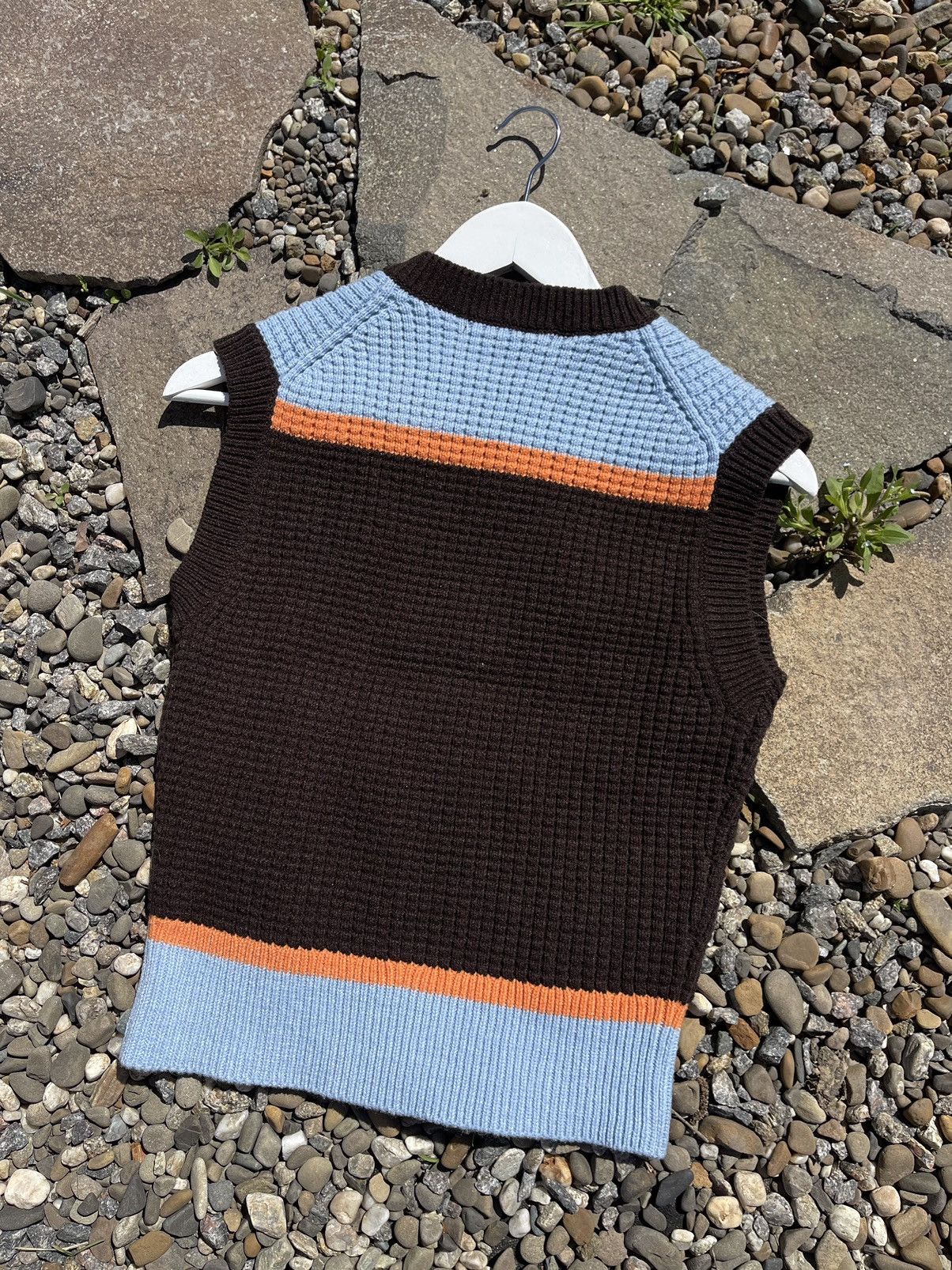 Marni × Uniqlo Marni x UniQlo brown knit vest v-neck sleeveless sweater Size S / US 4 / IT 40 - 7 Thumbnail