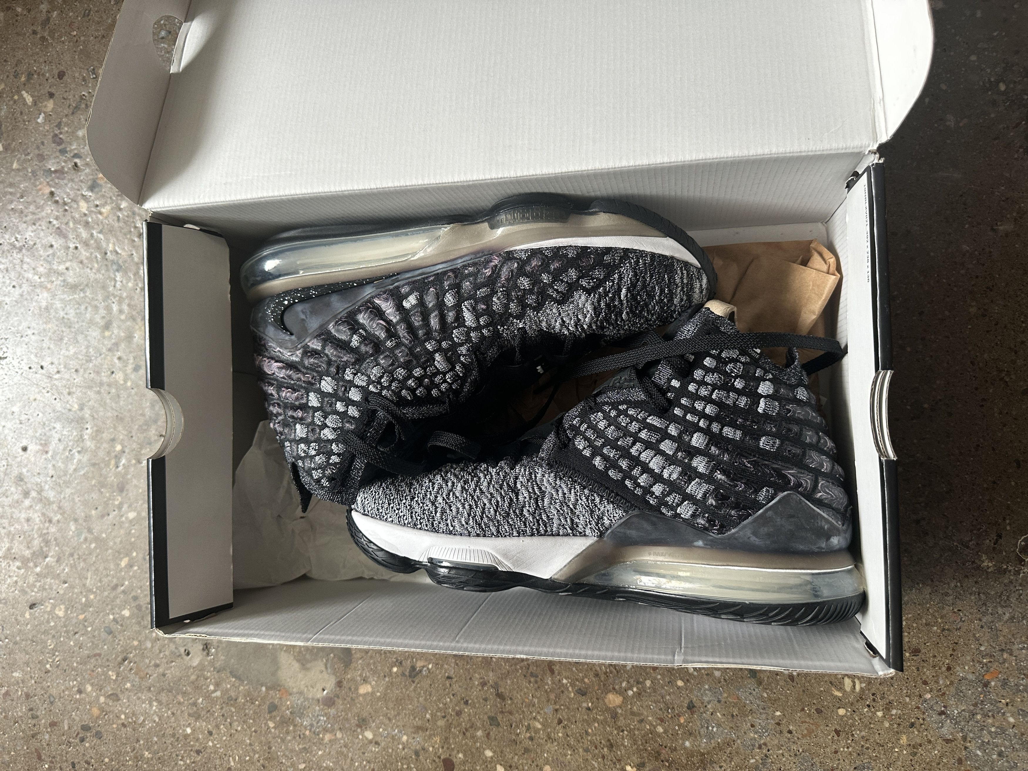 Nike Nike Men's Lebron 17 Black White / Oreo Size US 10 / EU 43 - 6 Thumbnail