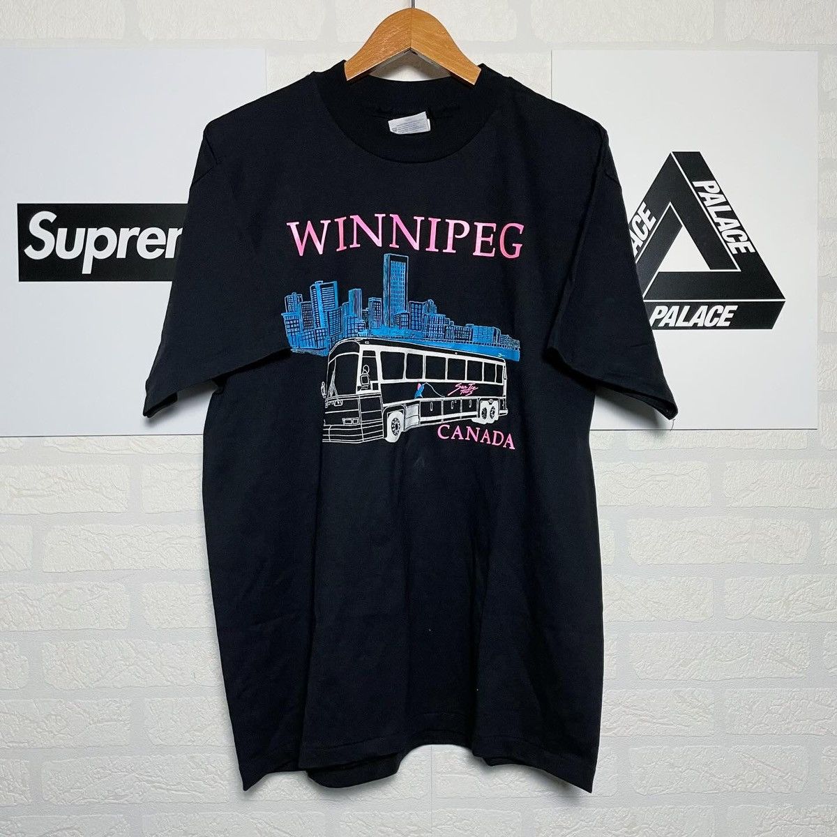 Hanes × Vintage Vintage t-shirt Winnipeg Canada Black Tours Hanes 90s Size US XL / EU 56 / 4 - 1 Thumbnail