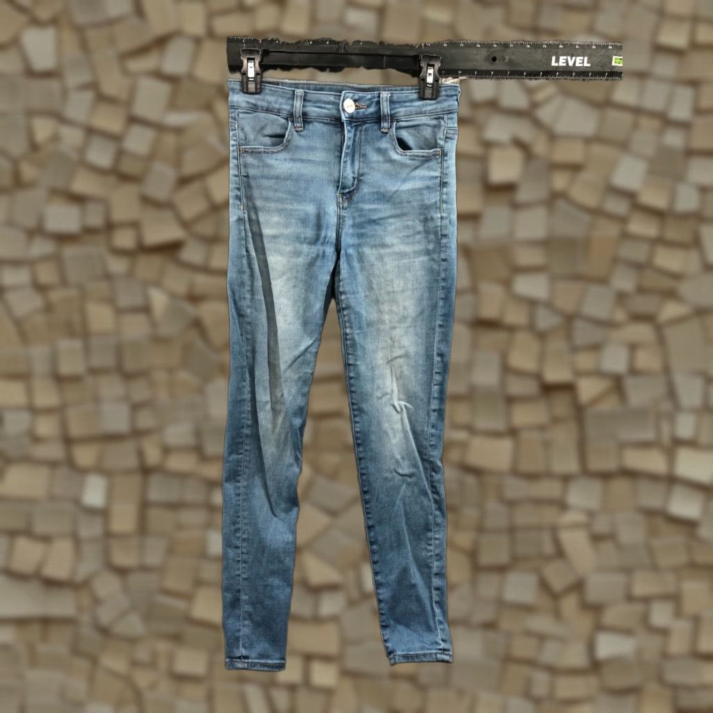 American Eagle Outfitters American Eagle Outfitters Skinny Jeans Size 4 Short Womens Medium Wash Blue Flaw Size 27" / US 4 / IT 40 - 1 Thumbnail