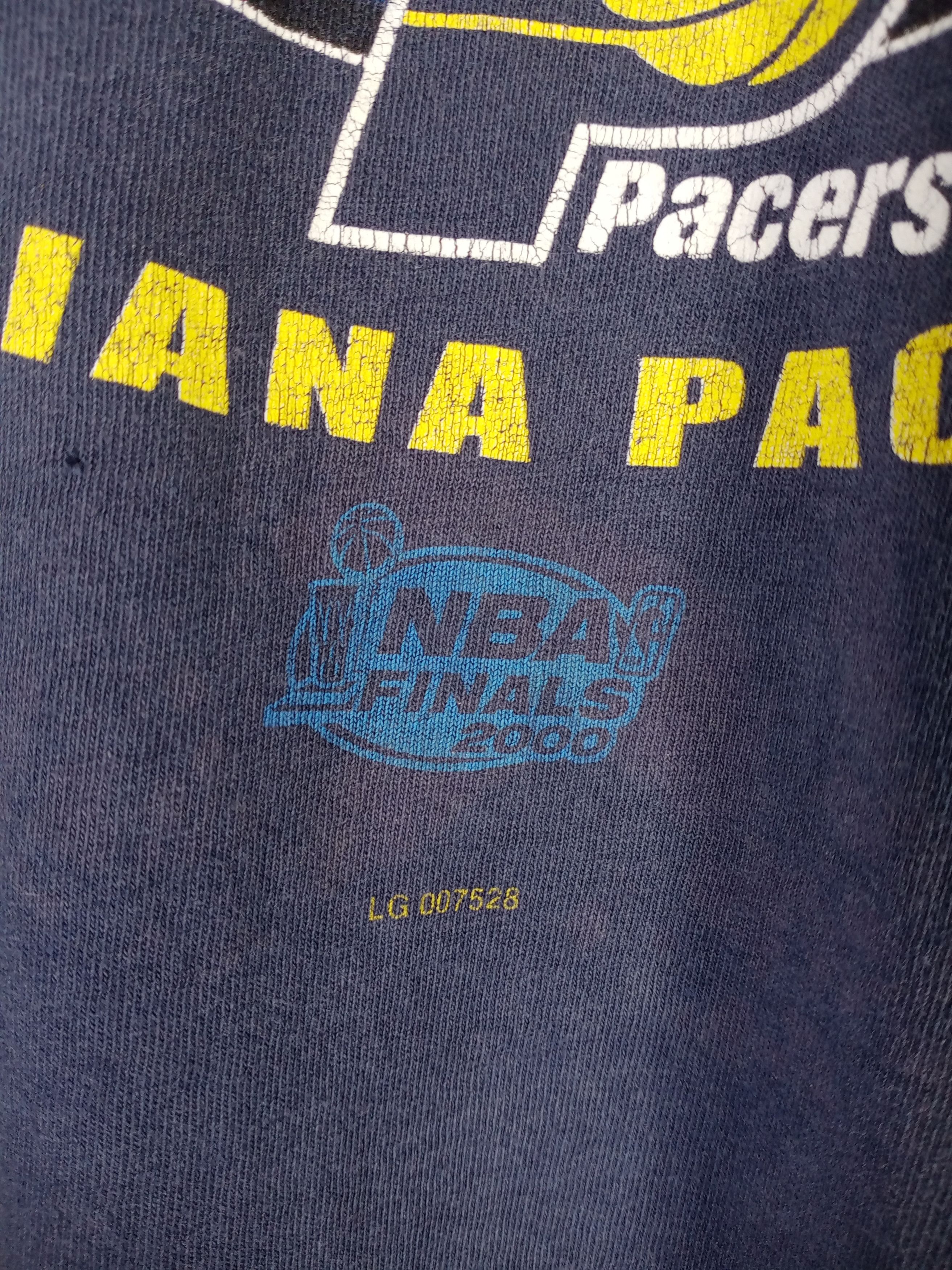 NBA Rare Vintage 2000 NBA Finals Indiana Pacers Puma Tshirt Size US XL / EU 56 / 4 - 2 Thumbnail