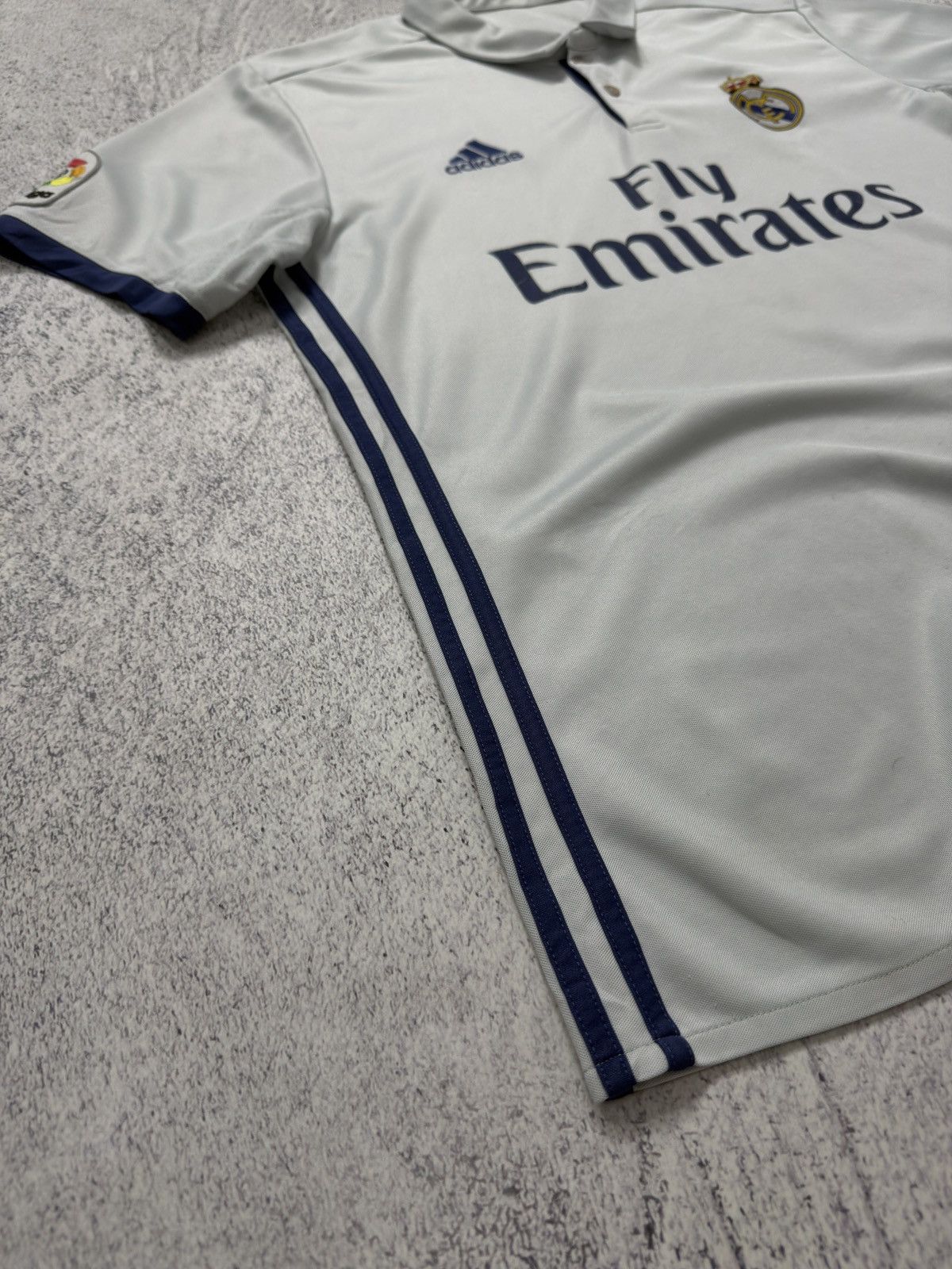Adidas ADIDAS REAL MADRID ZIDANE #5 FOOTBALL SHIRT SOCCER JERSEY Size US M / EU 48-50 / 2 - 10 Thumbnail