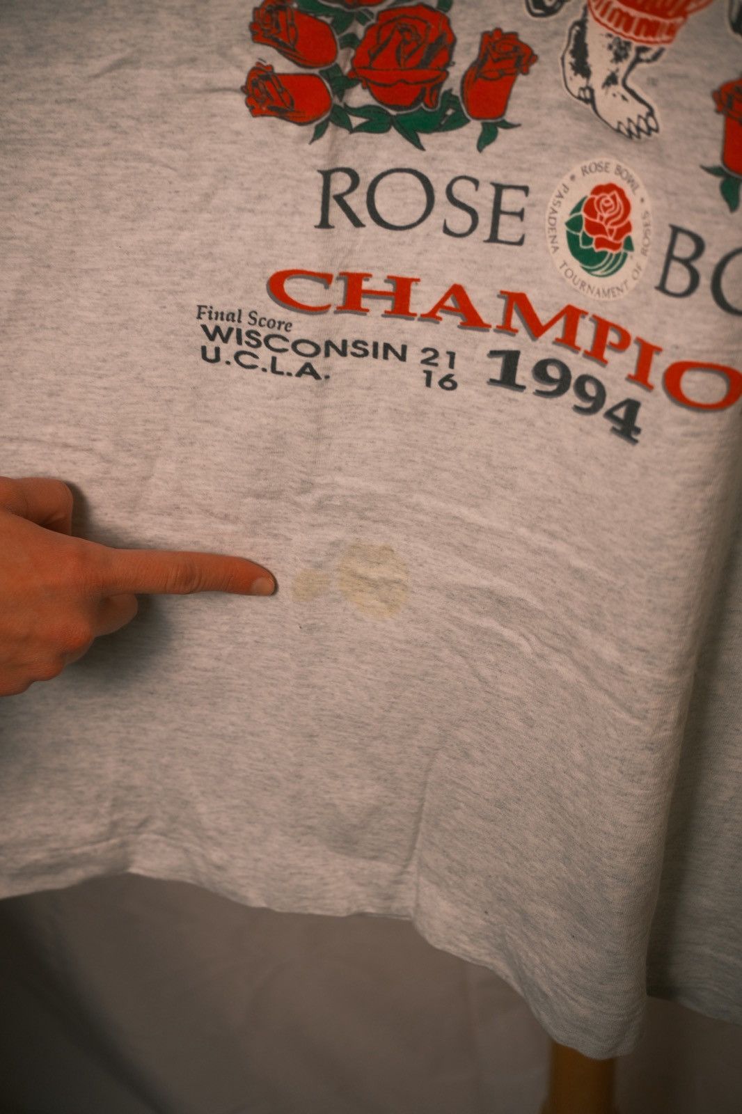 Fruit Of The Loom Vintage Wisconsin Badgers 1994 Rose Bowl Champions T-Shirt Size US XL / EU 56 / 4 - 4 Thumbnail