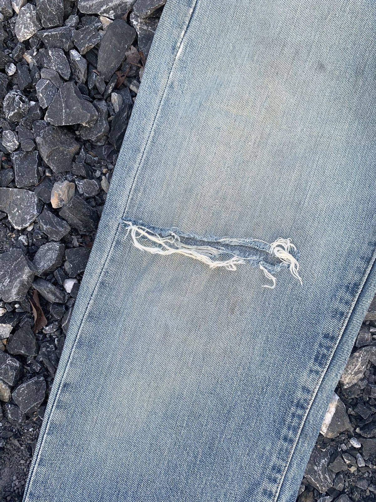 Levi's VINTAGE LEVI’S 502 BIG E SELVEDGE FADED DISTRESSED DENIM Size US 31 - 18 Thumbnail