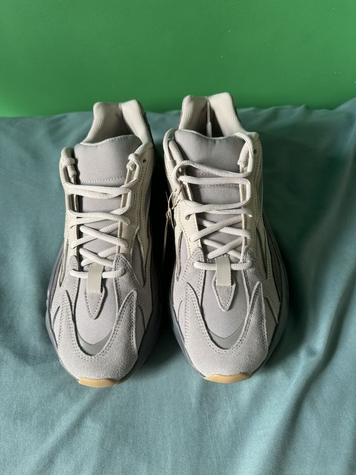 Adidas Adidas Yeezy 700 V2 Tephra 2019 Size US 11 / EU 44 - 7 Thumbnail
