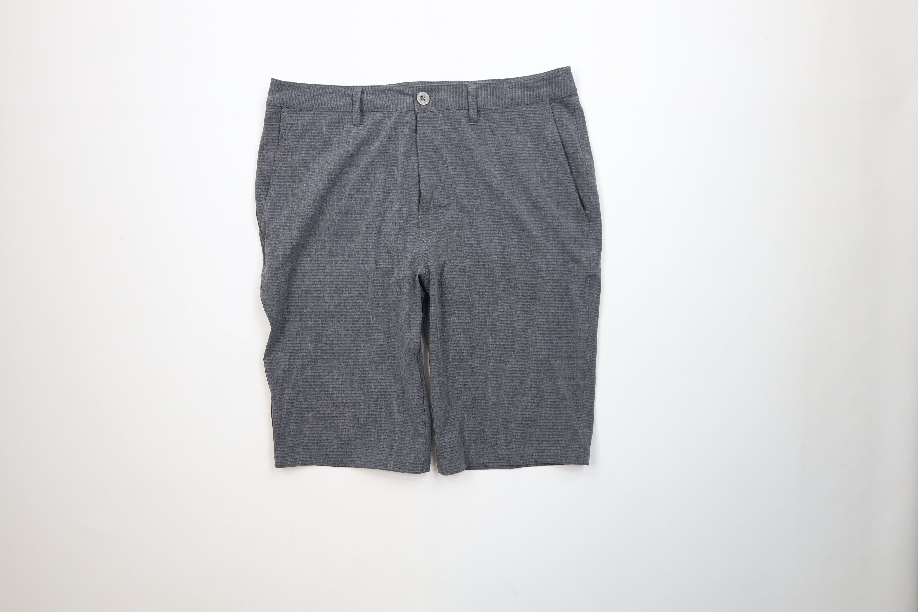 Vintage Buckle BKE Striped Stretch Standard Fit Hybrid Shorts Gray Size US 32 / EU 48 - 1 Thumbnail