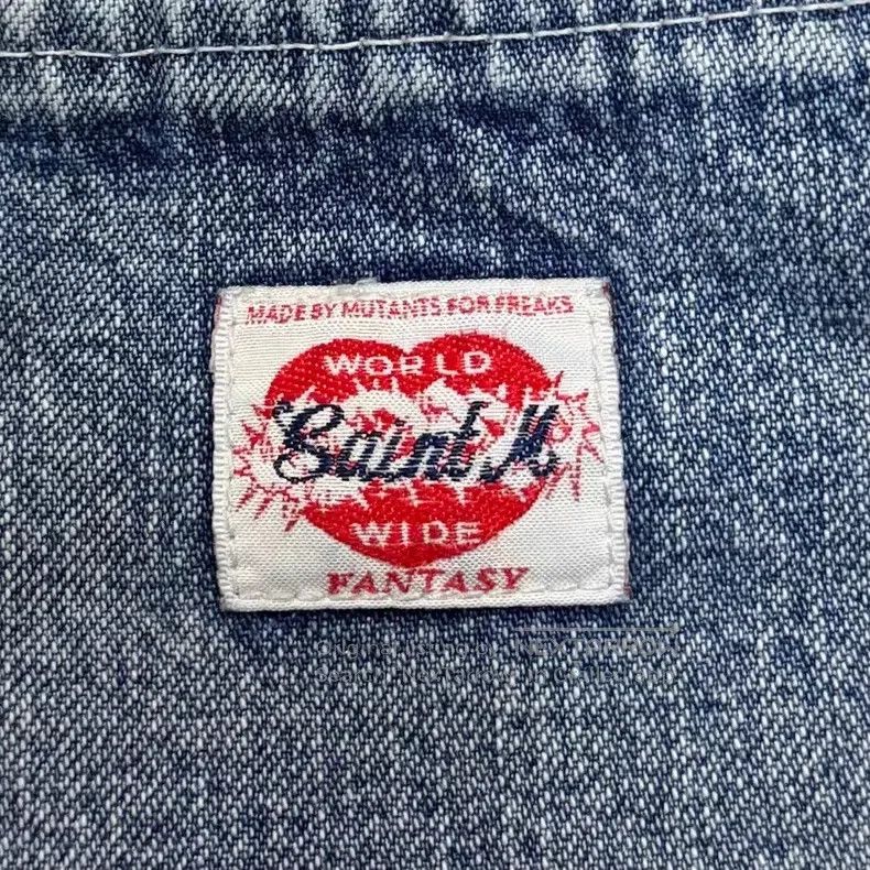 Saint Michael Saint Michael size S Cat whiskers make old washed jeans. Size US 28 / EU 44 - 3 Thumbnail