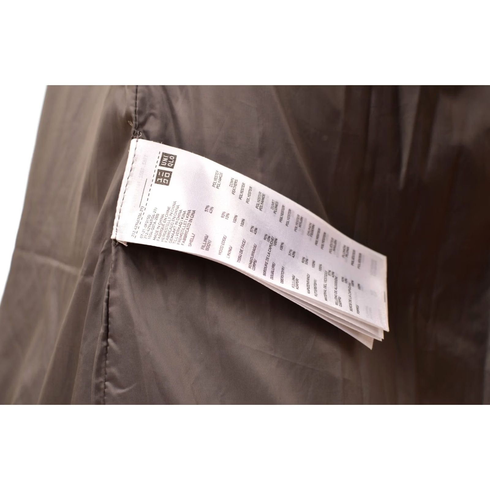 Uniqlo Uniqlo Seamless Down Short Coat Jacket 212-429467 Size M, Women, Gray, Puffer Jacket, Coat, Regular Type, XS- not needed but keep M, Down insulation Size 32" / US 10 / IT 46 - 6 Thumbnail