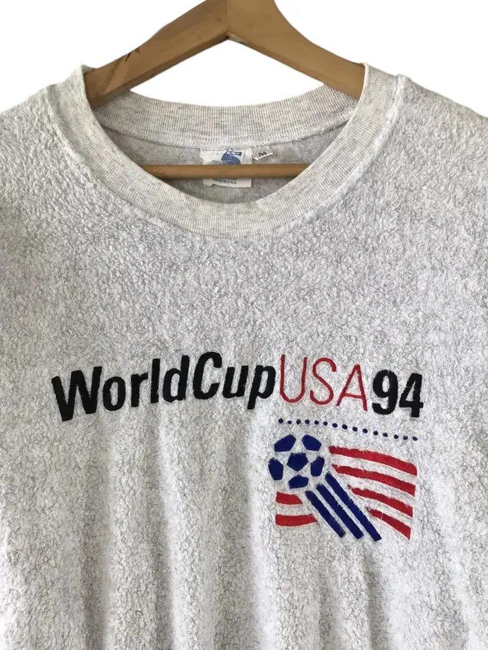 Vintage Vintage 90's Fifa World Cup USA Fleece Sweatshirts Size US M / EU 48-50 / 2 - 3 Thumbnail