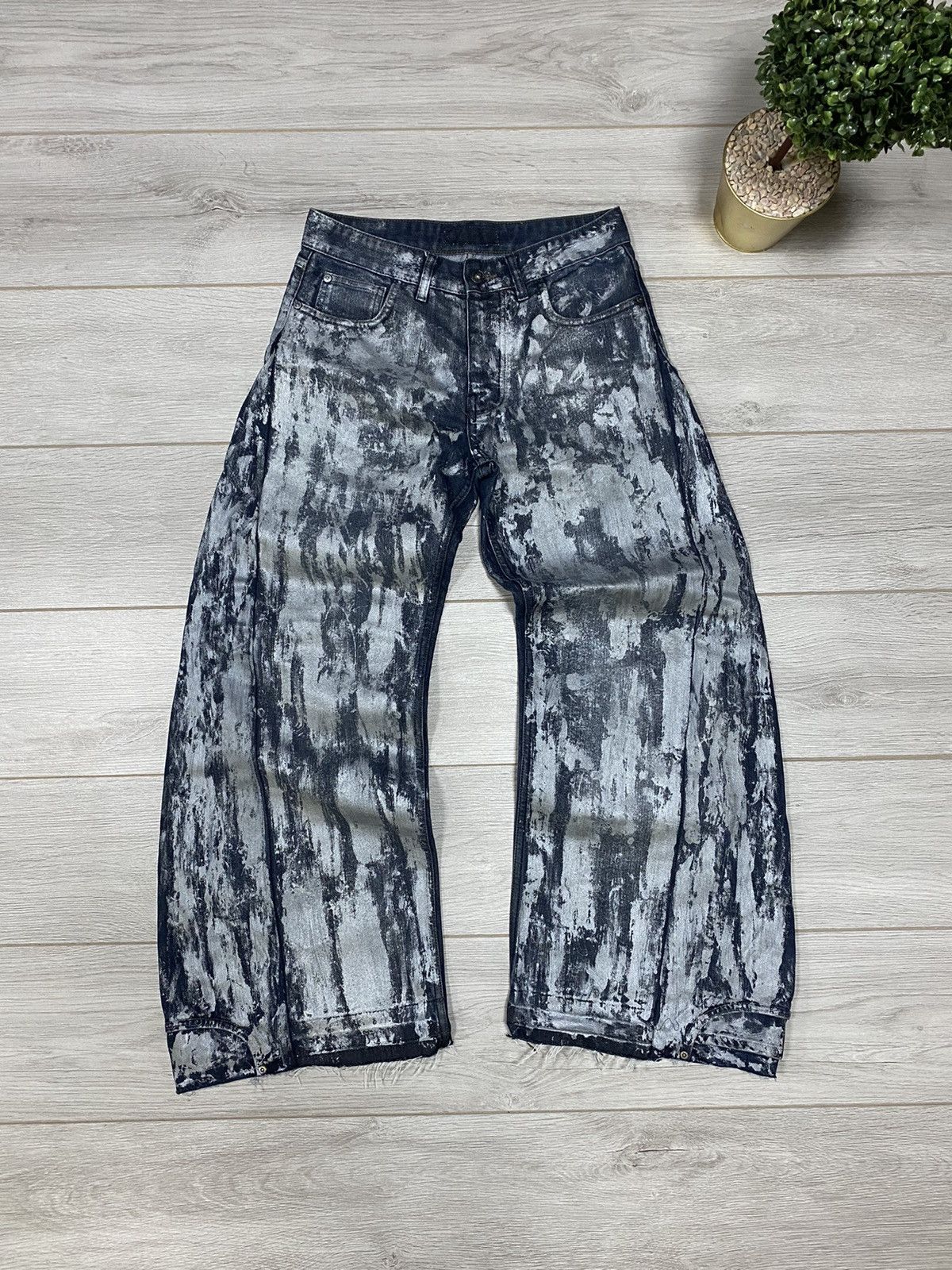 Other Distressed painted jnco style wide dirty jeans designer Size US 31 - 1 Thumbnail