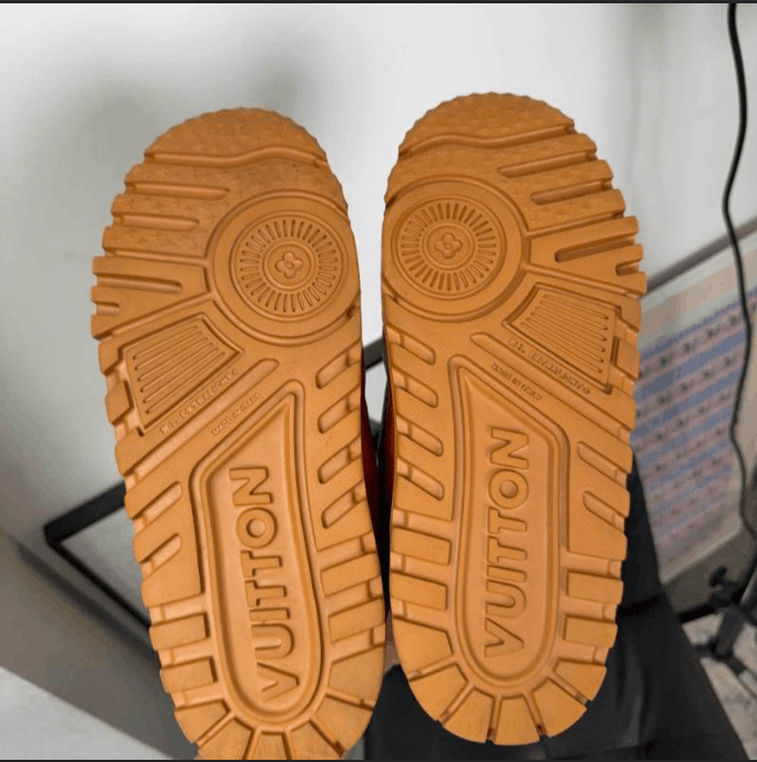 Louis Vuitton Louis Vuitton low-top sneakers Size US 8 / EU 41 - 4 Thumbnail