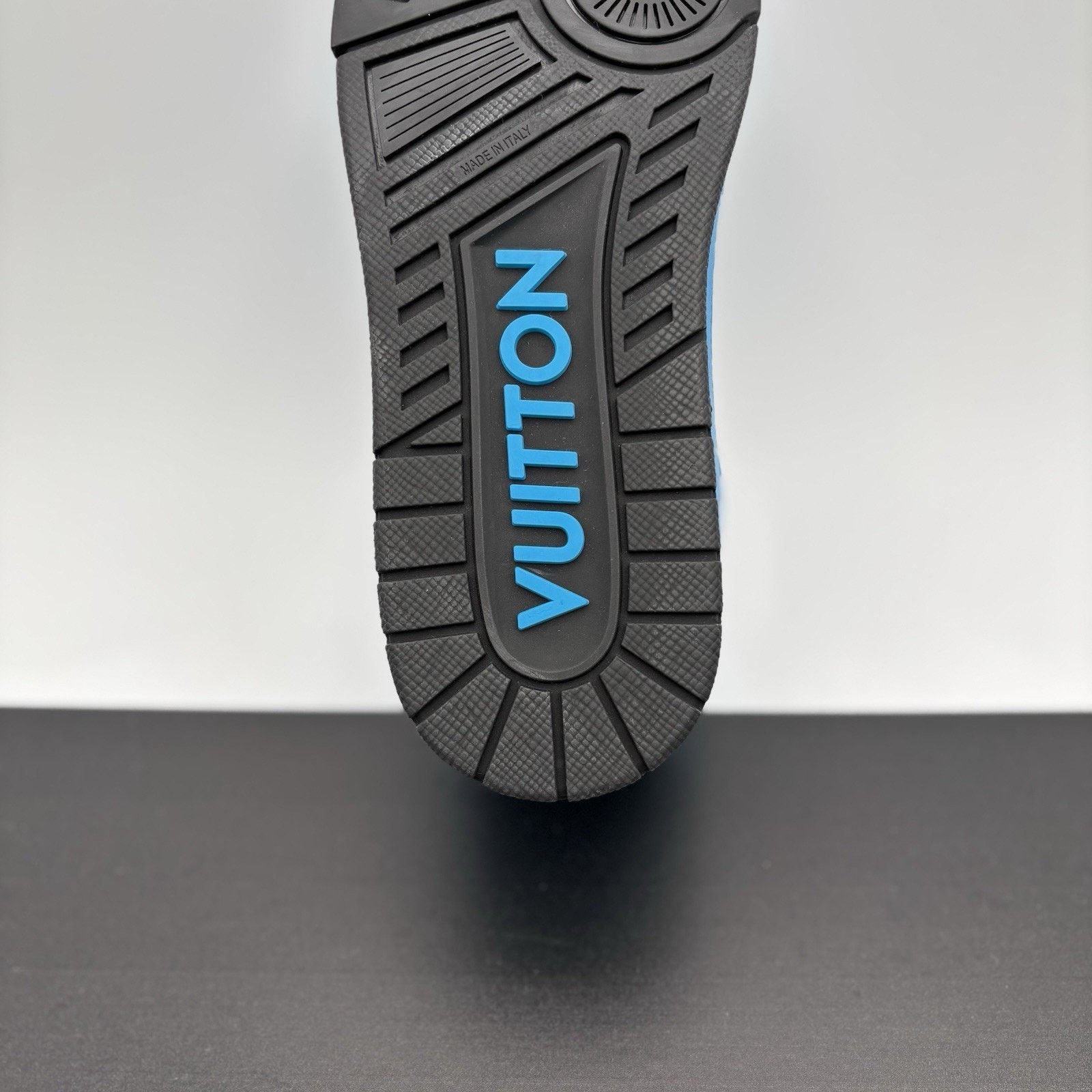 Louis Vuitton Louis Vuitton Virgil Abloh Trainer 'Blue Black' | Worn 1-3x Size US 8 / EU 41 - 9 Thumbnail