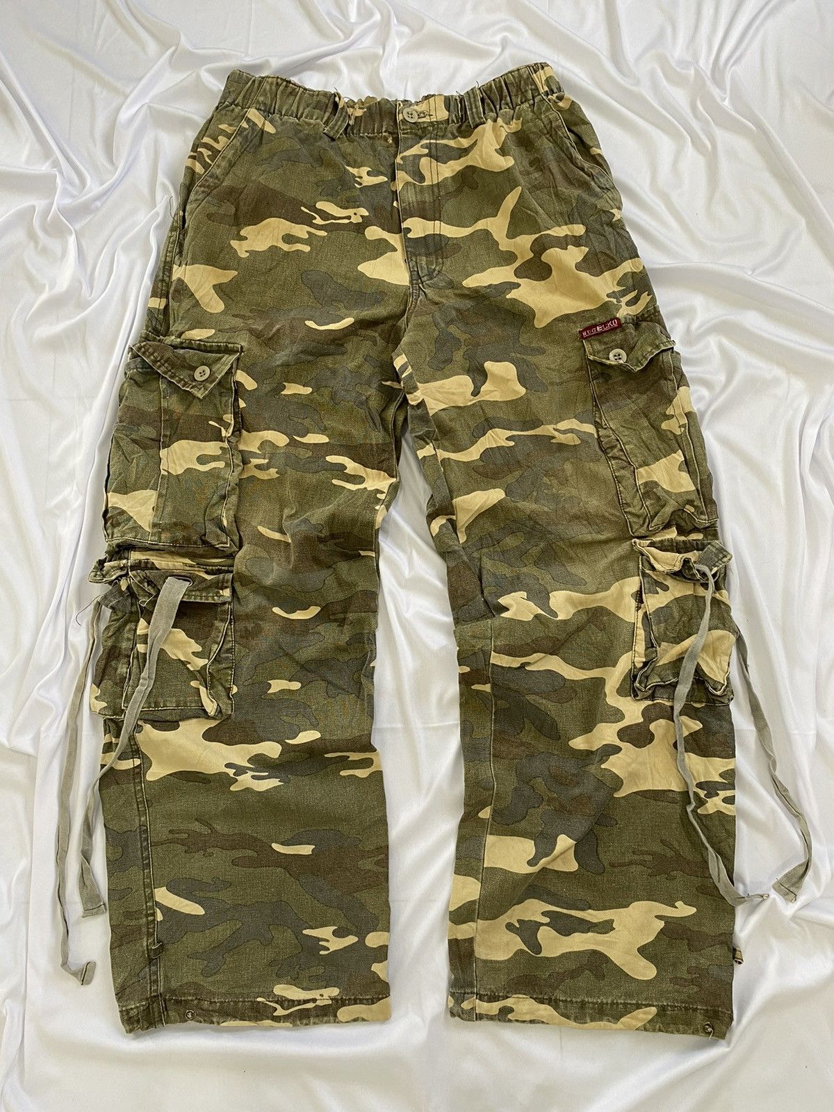 If Six Was Nine × Japanese Brand × Le Grande Bleu (L.G.B.) Hug ecko Cargo Pants Size US 28 / EU 44 - 2 Thumbnail