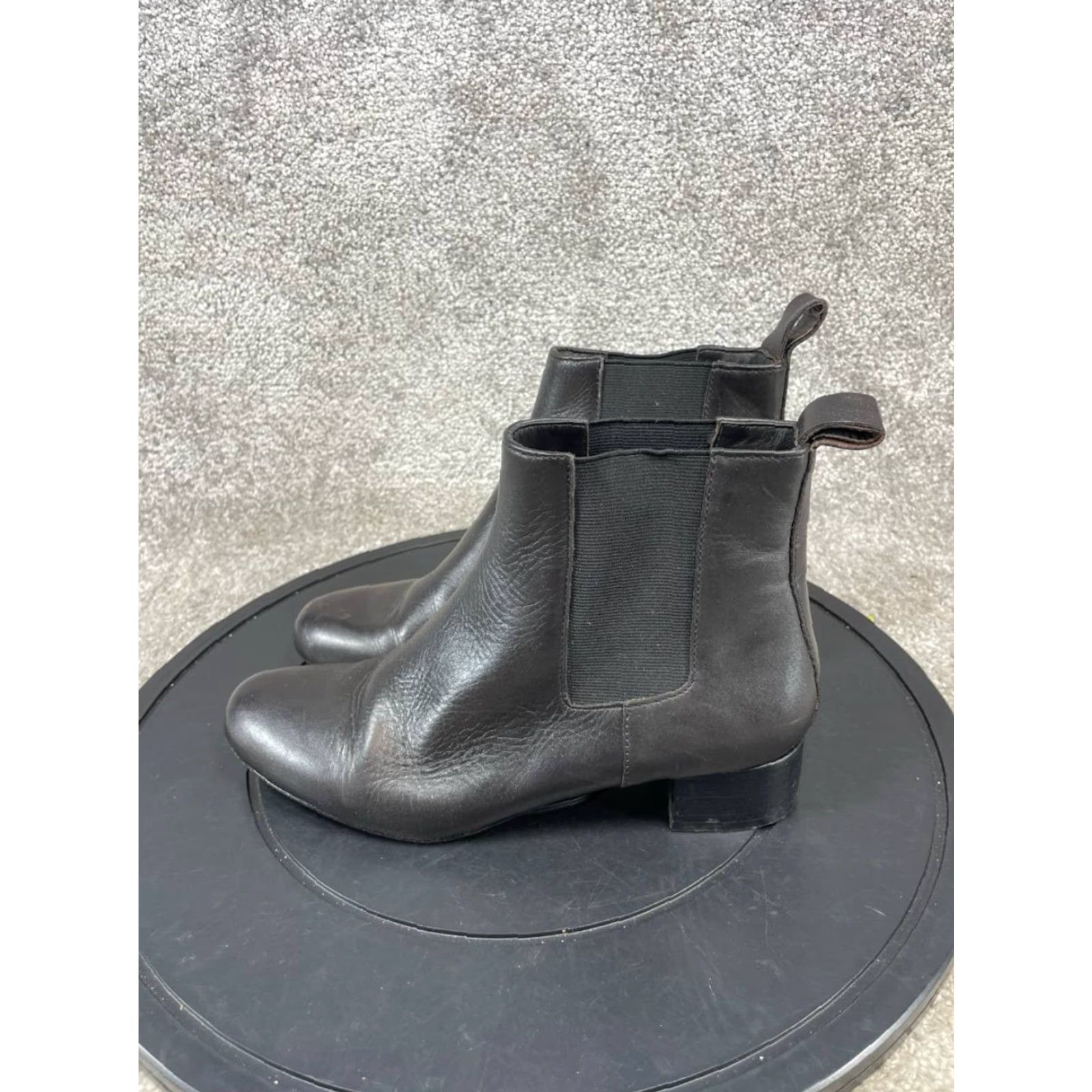 Brooks Brothers VINTAGE Brooks Brothers Chelsea Boots Women Size 6.5 Brown Leather Ankle Pull-On Casual Outsole Leather Rounded Toe Fall Winter Size US 6.5 / IT 36.5 - 5 Thumbnail