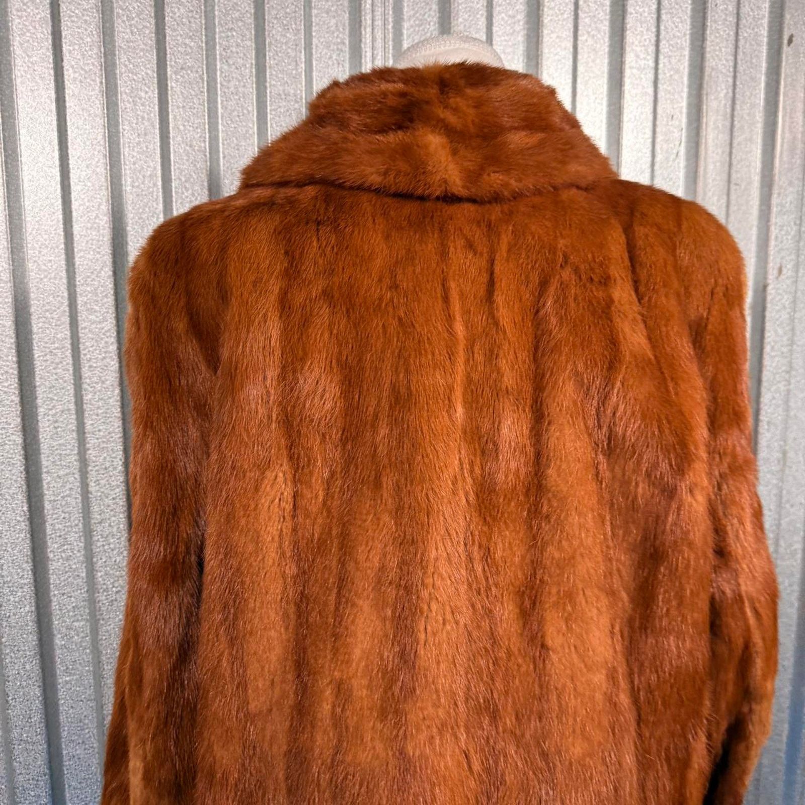 Other Brown vintage fur coat Size L / US 10 / IT 46 - 8 Thumbnail