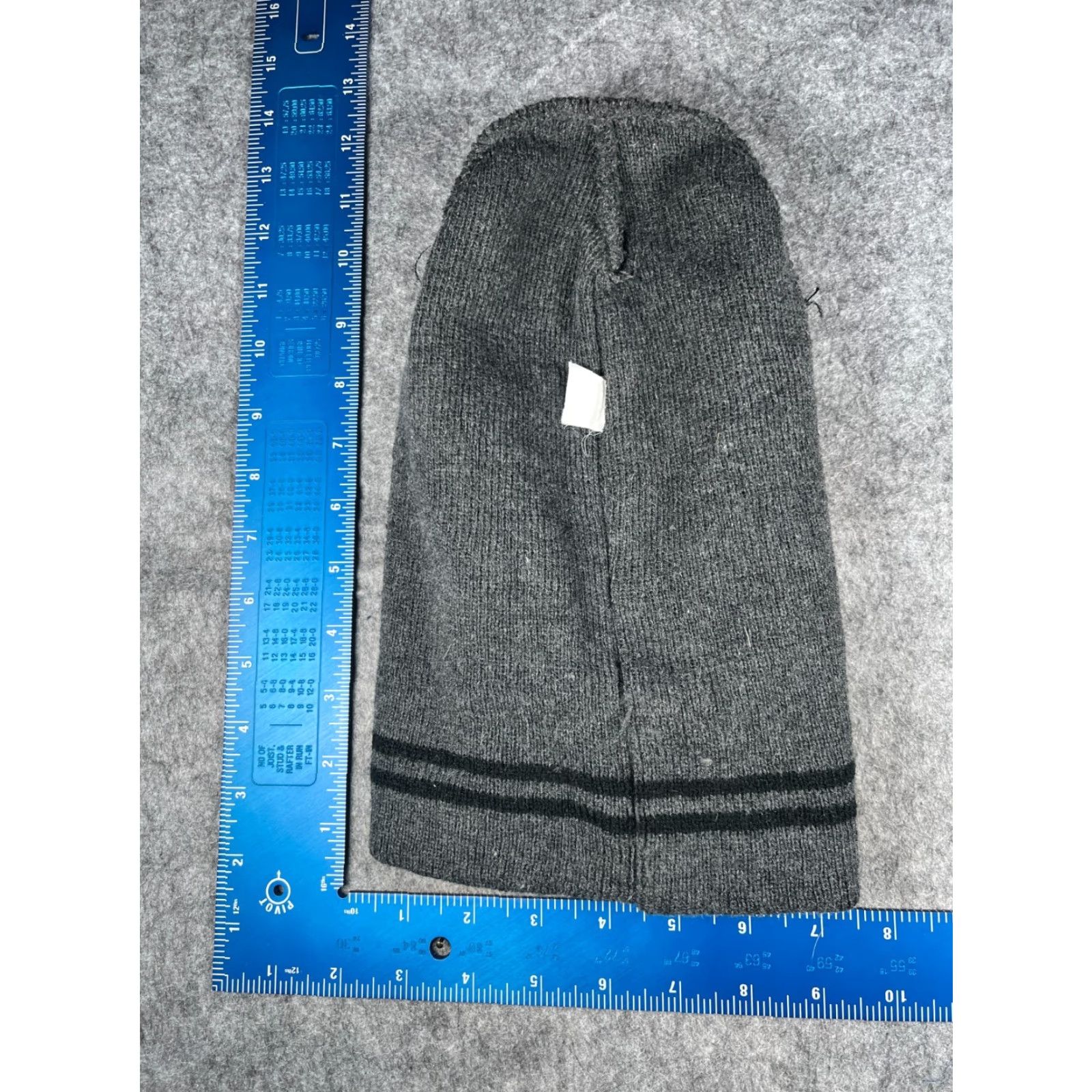 Vintage Becker Brands Beanie Toque Adult One Size Gray Stripe Knit 100% Acrylic Size ONE SIZE - 6 Thumbnail