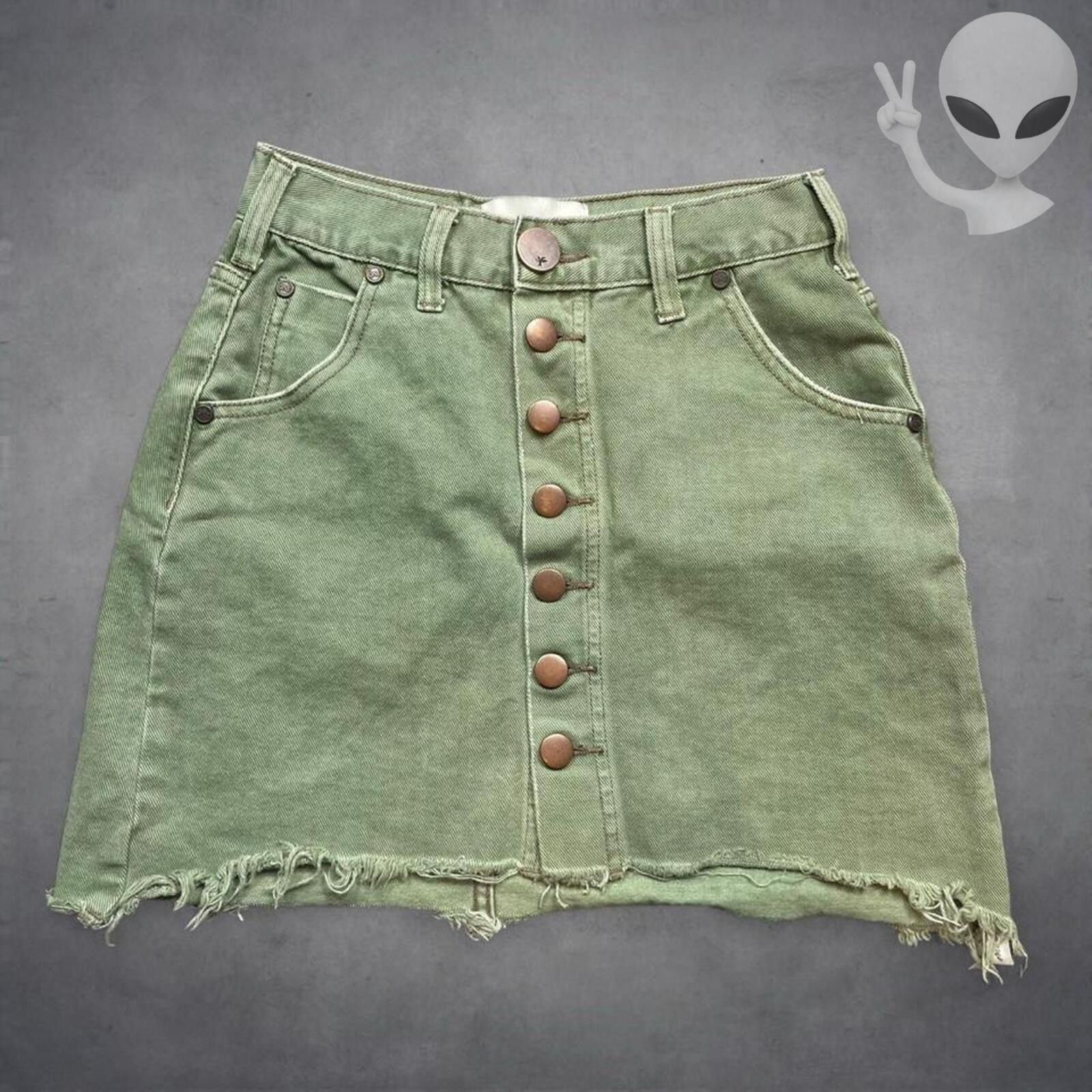 One Teaspoon One Teaspoon Viper Skirt 24 Super Khaki Mini Denim Size 42" / US 20 - 1 Thumbnail