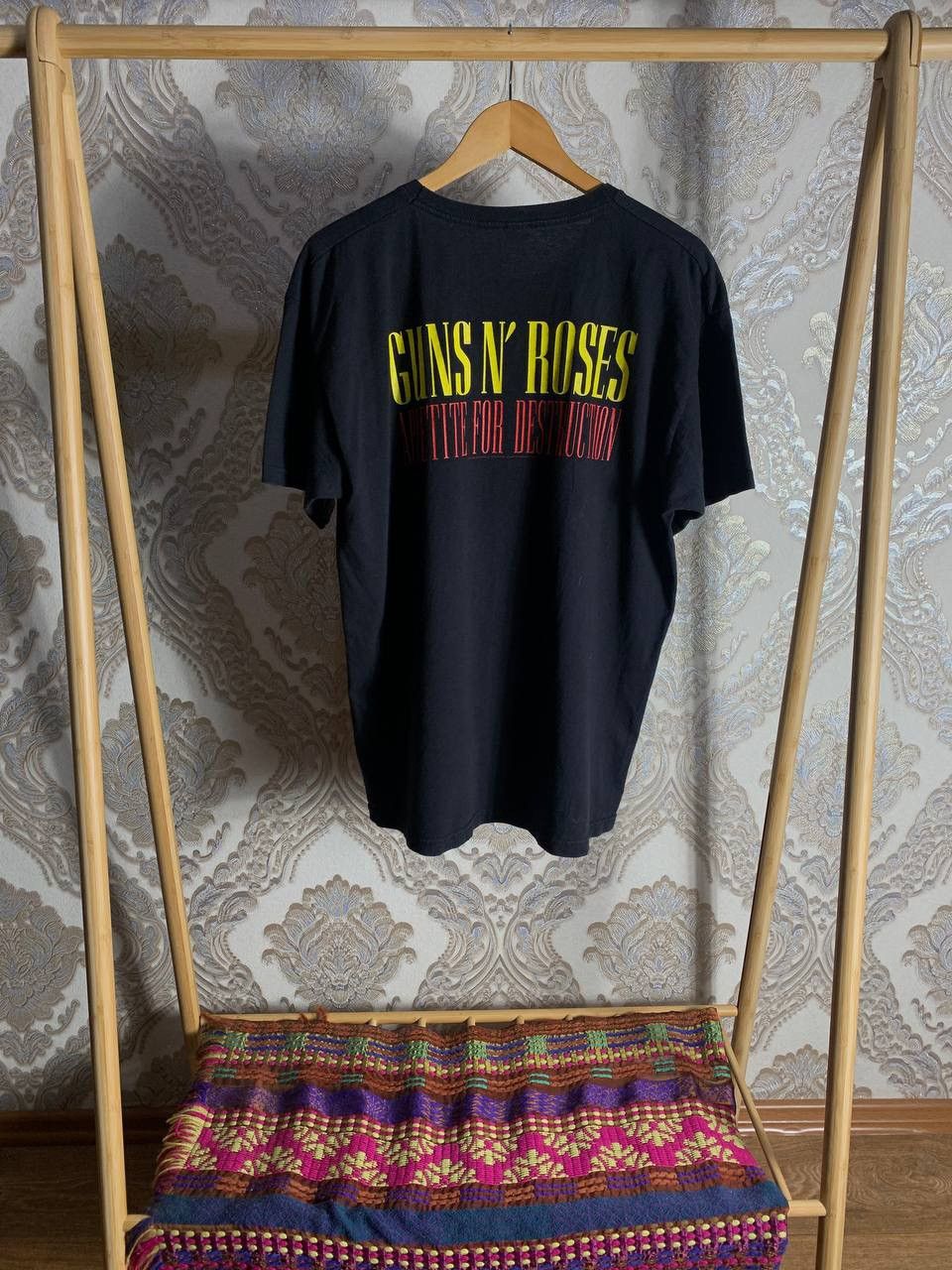 Band Tees VINTAGE GUNS N ROSES ROCK T-SHIRT WORLD TOUR RETRO Y2K 90s Size US XL / EU 56 / 4 - 5 Thumbnail