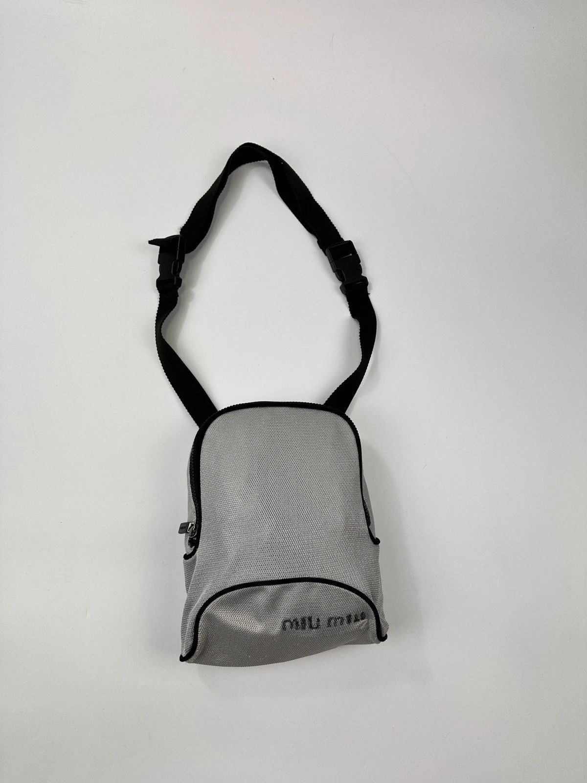 Miu Miu Miu Miu SS99 Grey Mesh 2in1 Chest Bag Backpack Size ONE SIZE - 7 Thumbnail