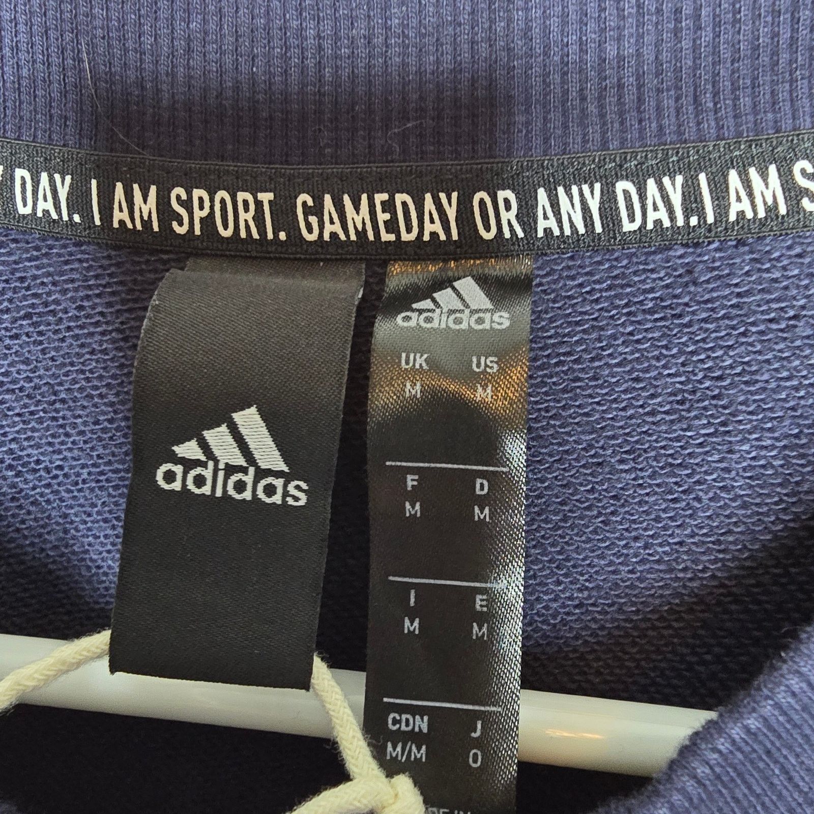 Adidas Adidas Must Haves Graphic Crew Neck Sweatshirt Size Medium Size US M / EU 48-50 / 2 - 3 Thumbnail
