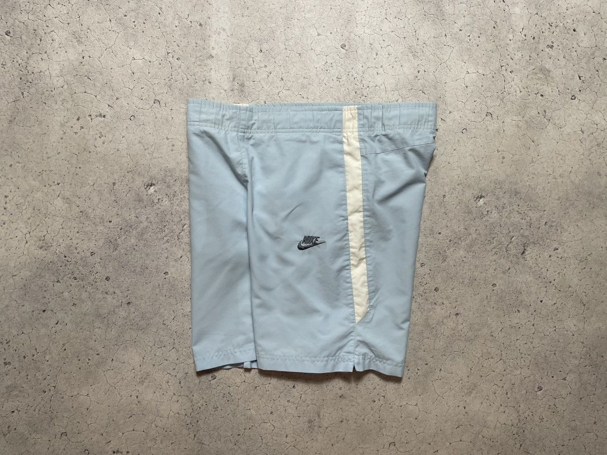 Nike × Vintage Vintage Nylon Blue Nike Drill Y2K Swoosh Shorts Size US 32 / EU 48 - 2 Thumbnail