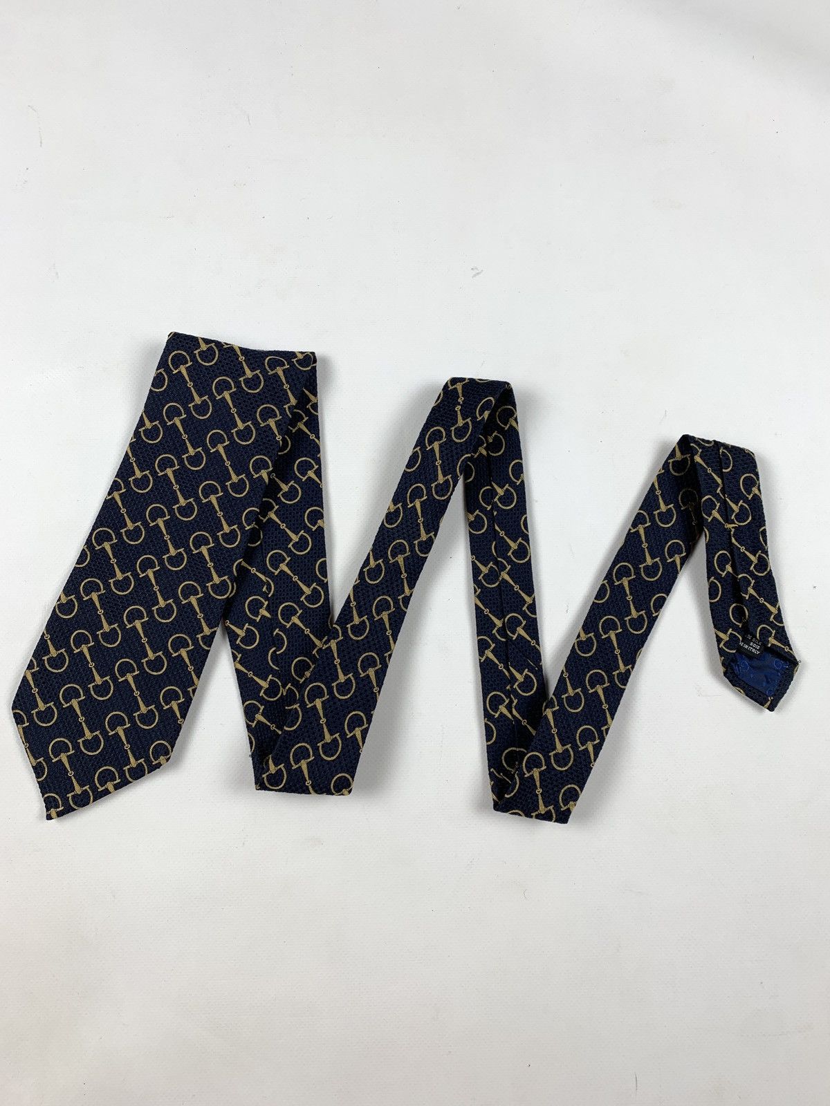 Gucci Vintage Gucci Silk Navy Blue Tie Size ONE SIZE - 2 Thumbnail