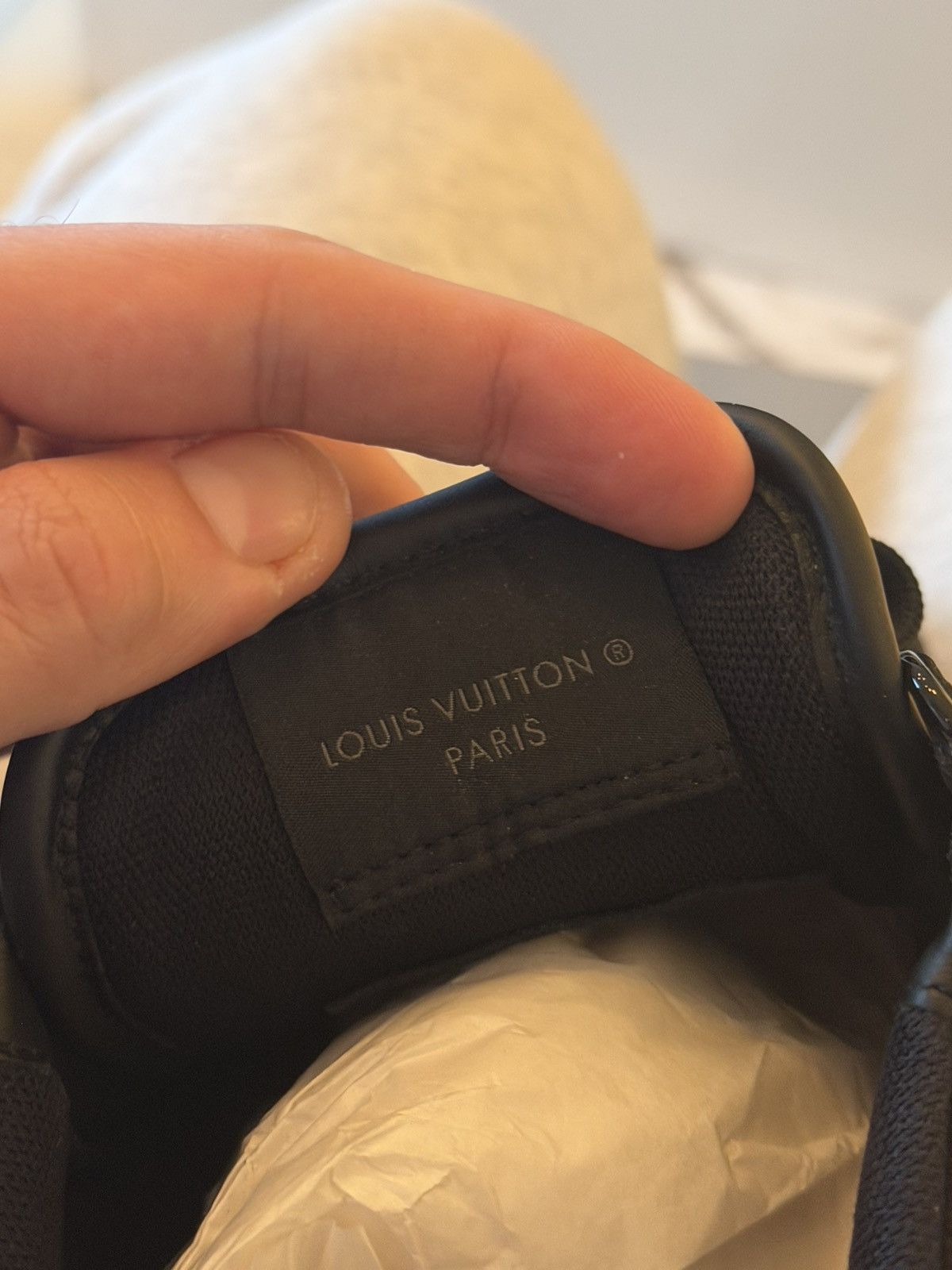 Louis Vuitton Louis Vuitton trainer sneakers Suede Black exclusive piece Size US 9.5 / EU 42-43 - 8 Thumbnail