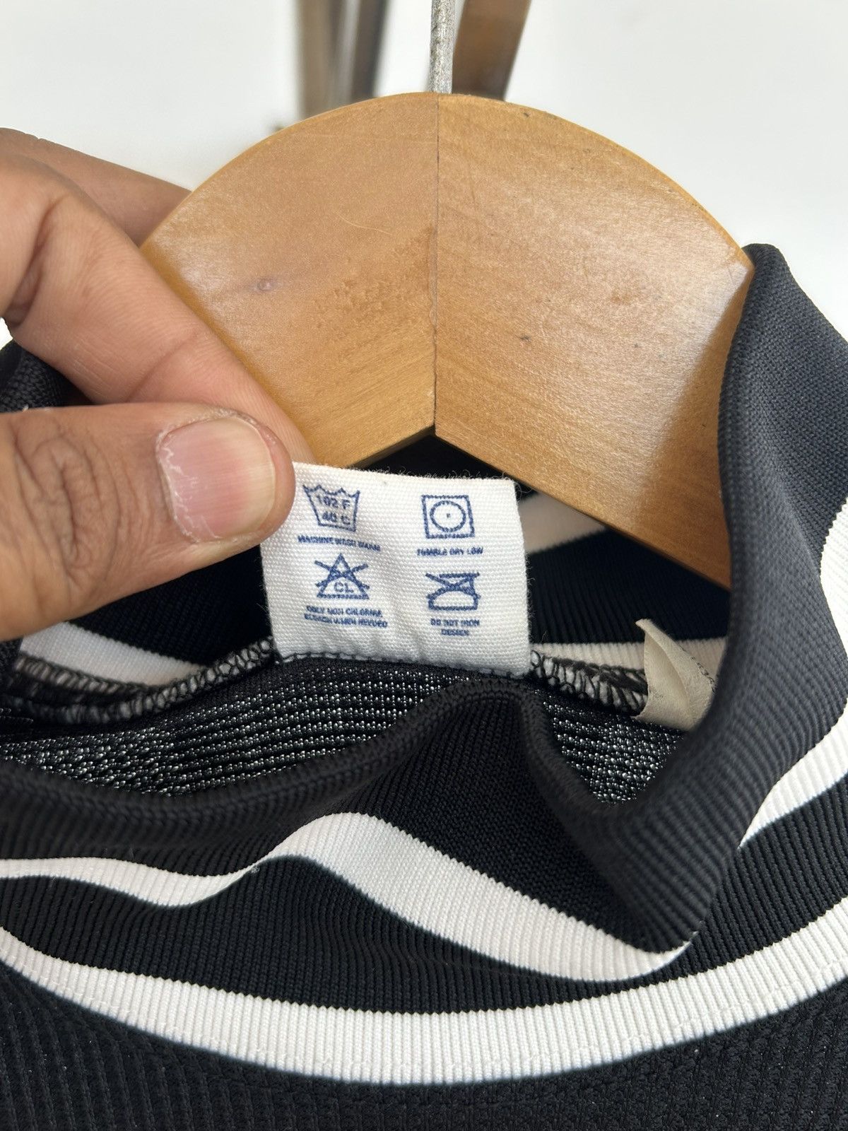 Undefeated Undefeated Jersey Black Spellout Size US L / EU 52-54 / 3 - 6 Thumbnail